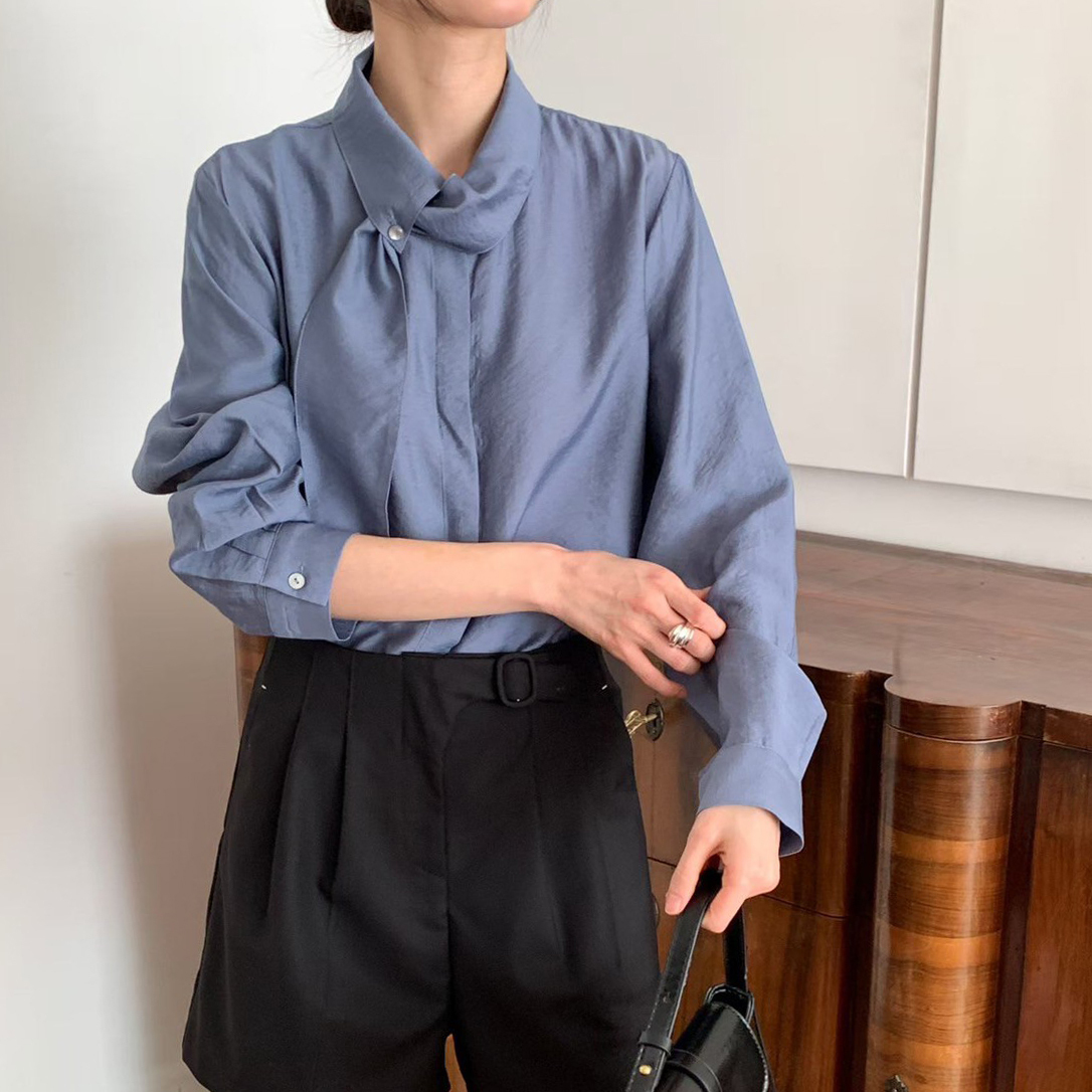 顯白色系斜領巾造型排釦上衣 / 3色