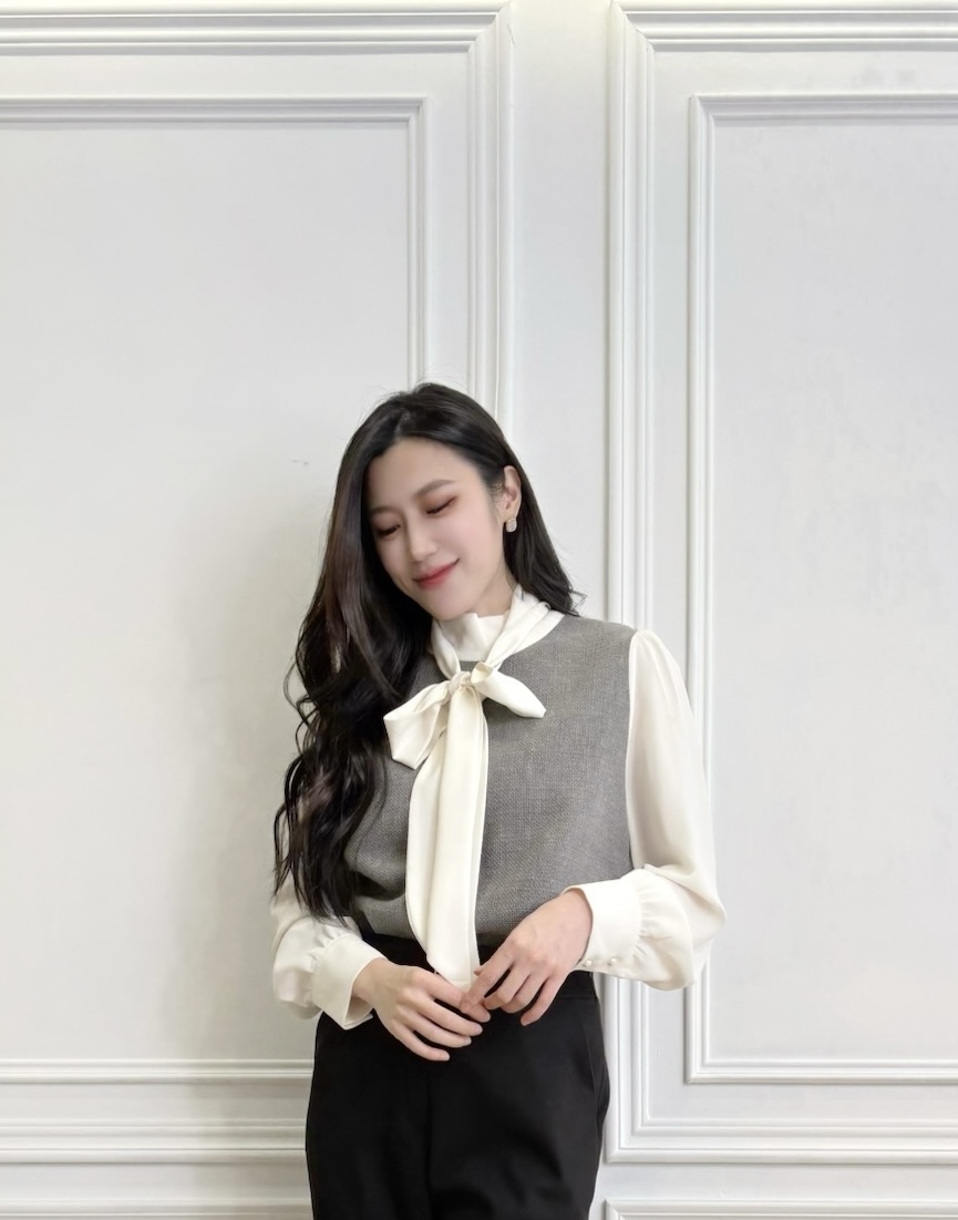 拼色織紋領巾上衣