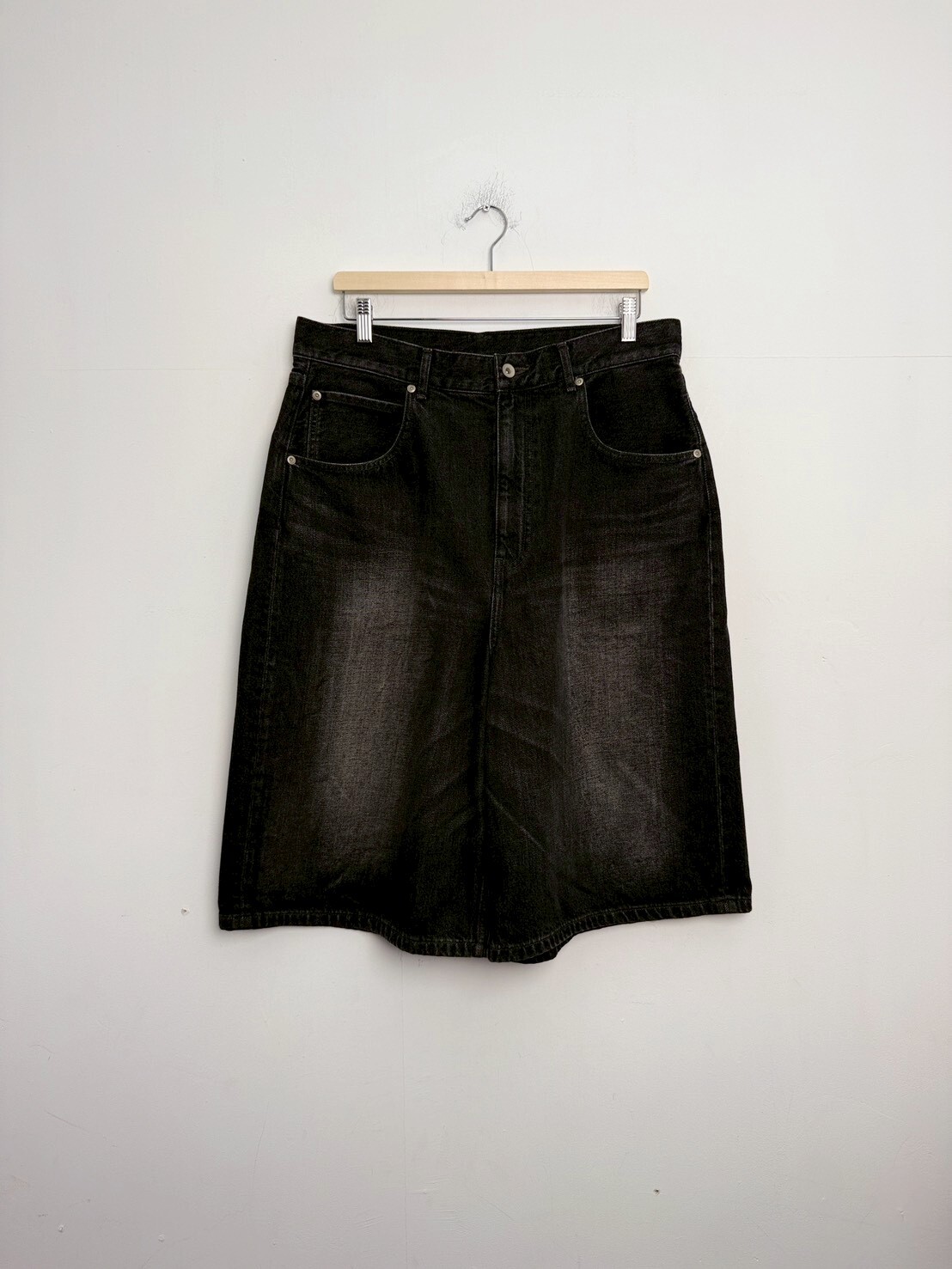BEAMS FUTURE ARCHIVE BAGGY DENIM SHORTS SIZE L