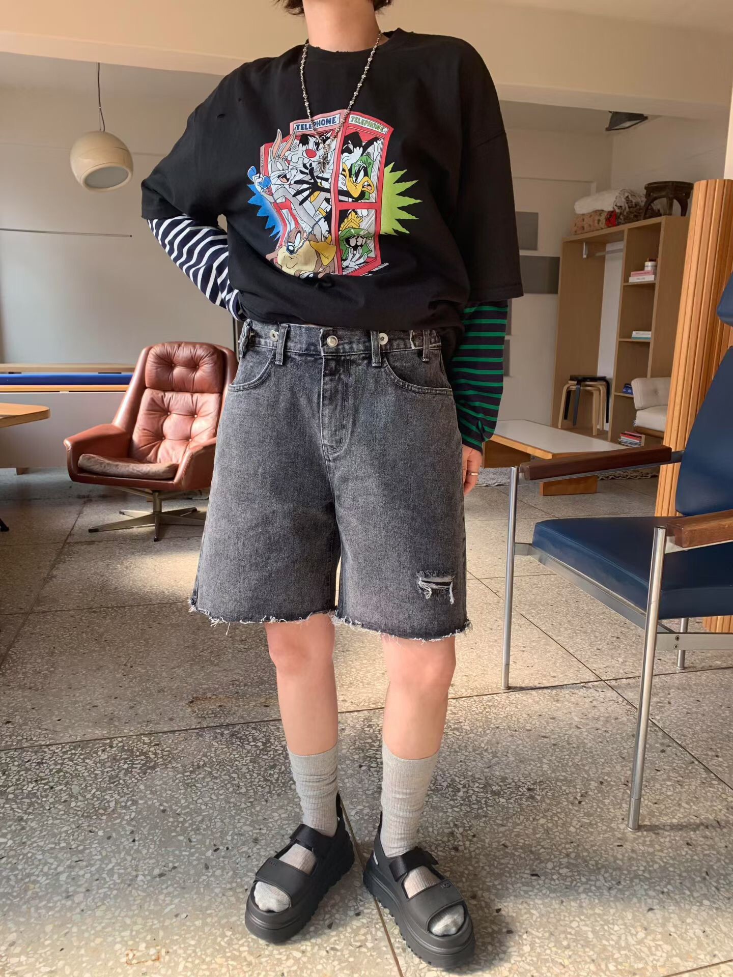 腰調節後破口牛仔短褲