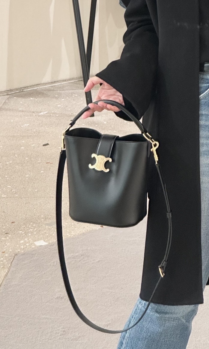 Celine Small bucket Louise in Smooth Calfskin Black