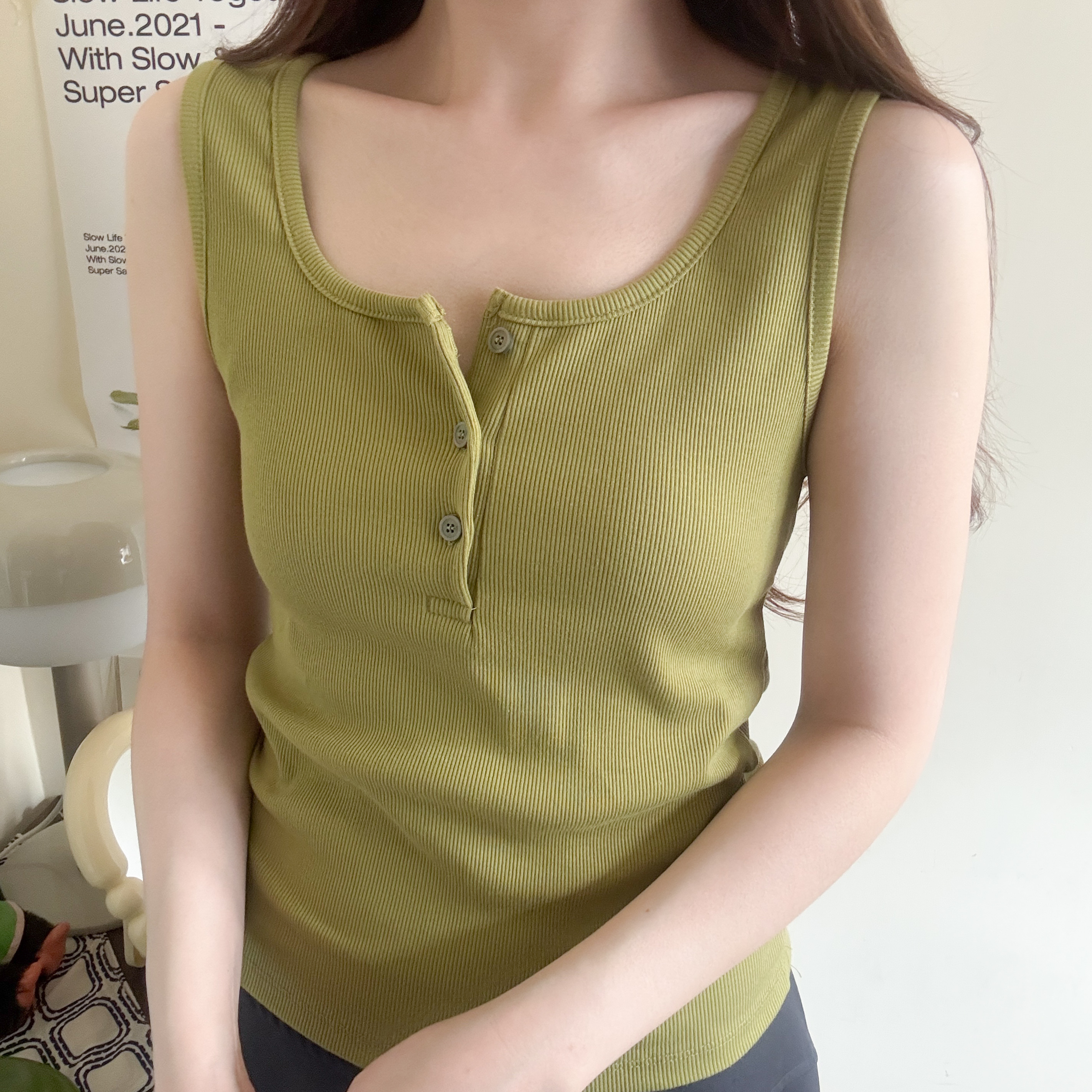 熱賣基本款!鈕扣方領背心