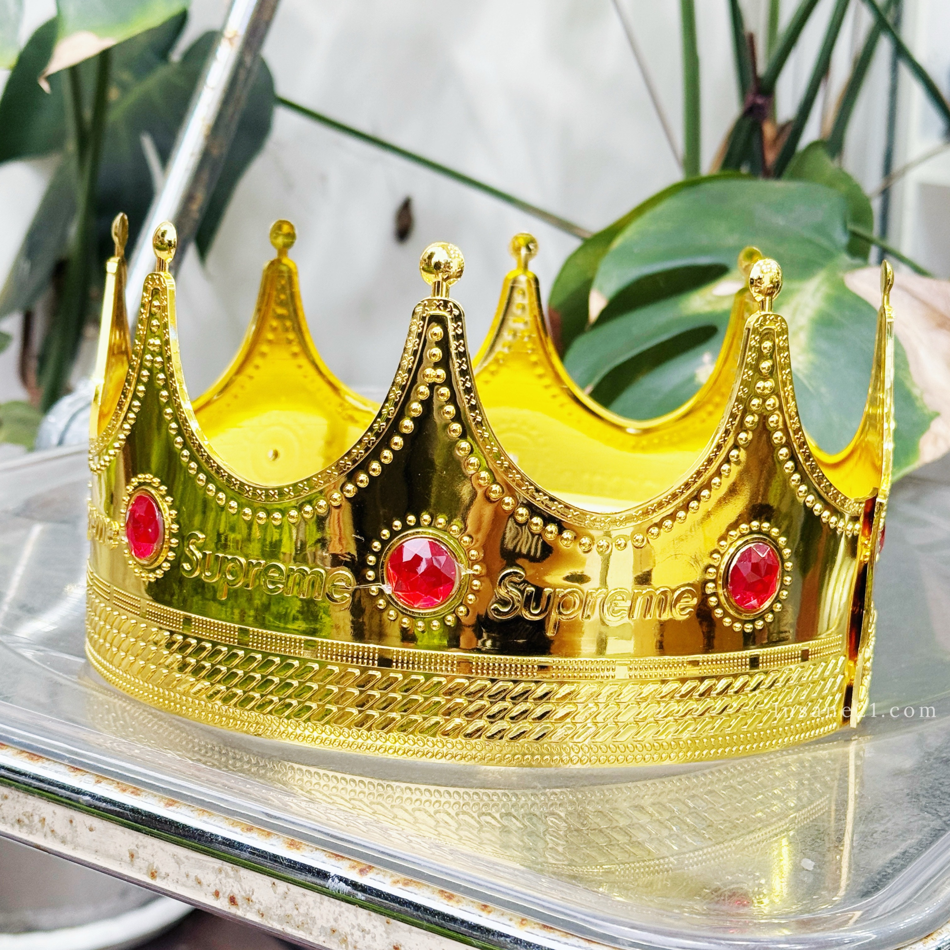 SUPREME 立體皇冠 浮雕LOGO 趣味