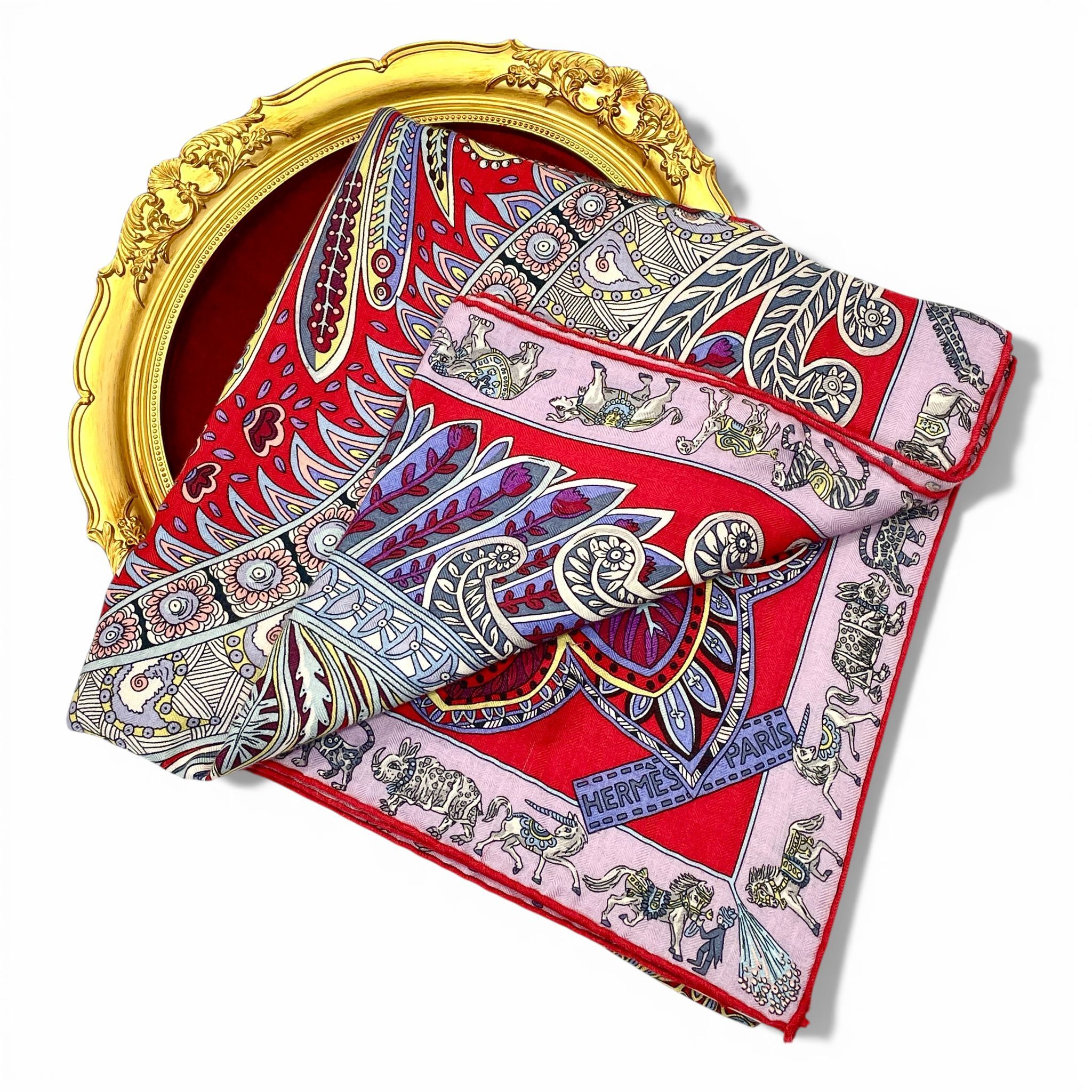 本週特價!!! 99%NEW二手HERMES SCARF CASHMERE 140X140cm, 紅/紫/黃印花, 保暖柔軟羊絨, #愛馬仕圍巾,披肩, #香榭站正品