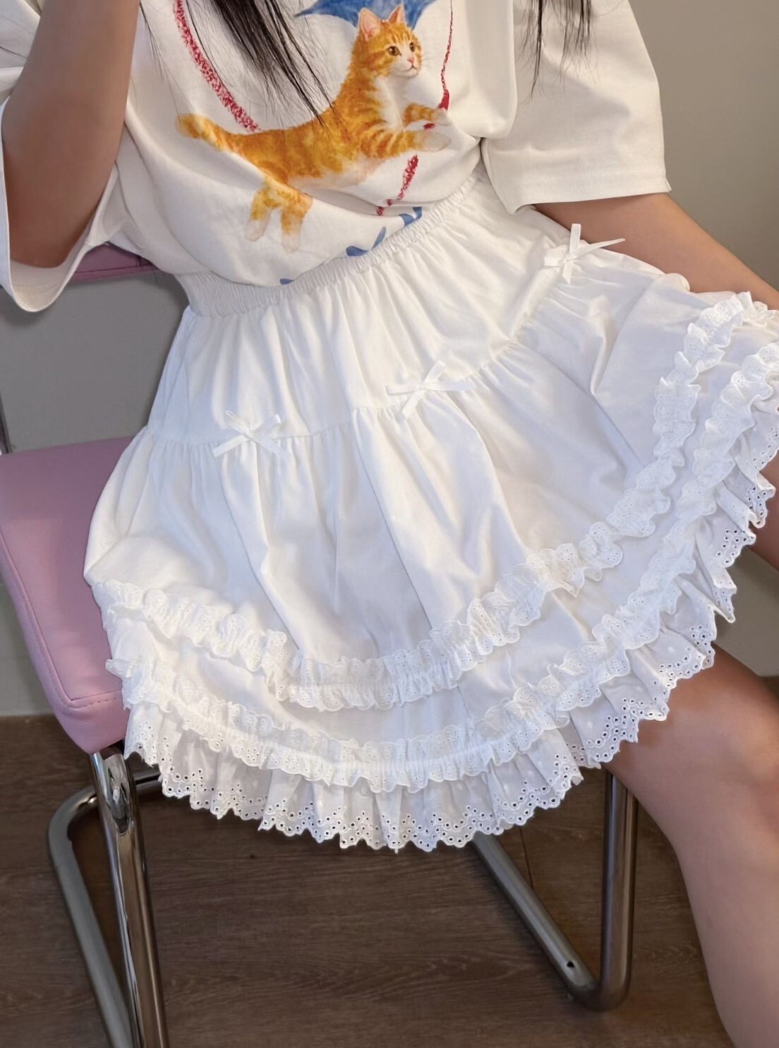 奶油蕾絲小緞帶結短裙