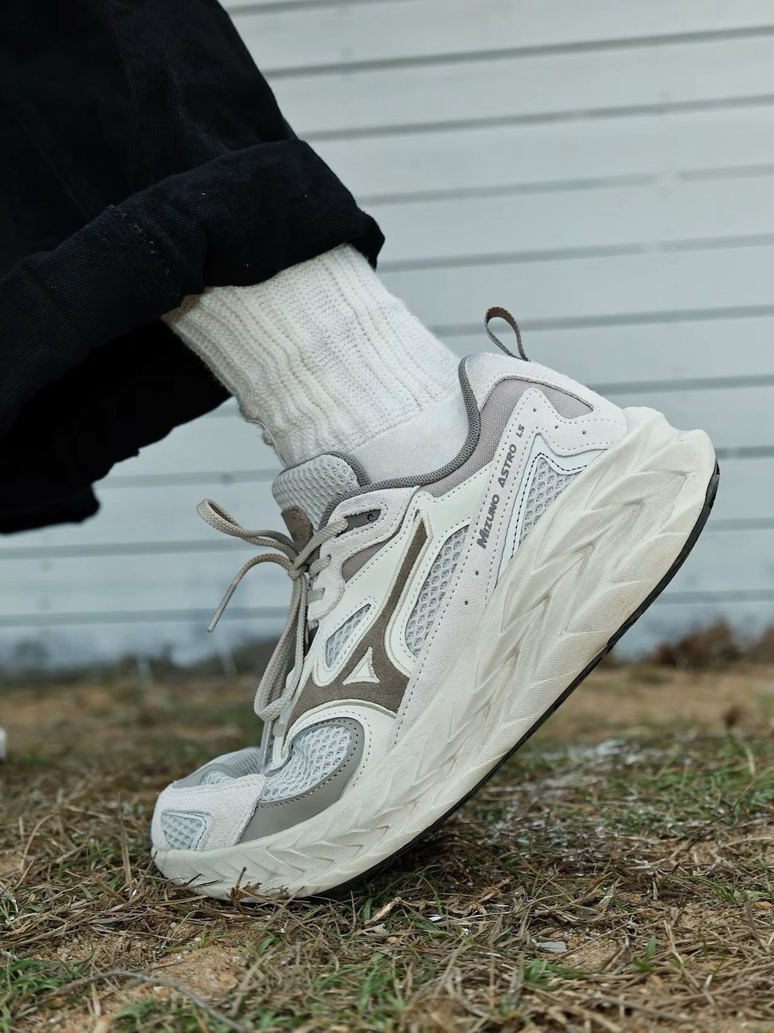 <新色🤩>Mizuno Astro LS 機能 緩震 反光 復古 增高 輪胎底 厚底 燕麥淺棕