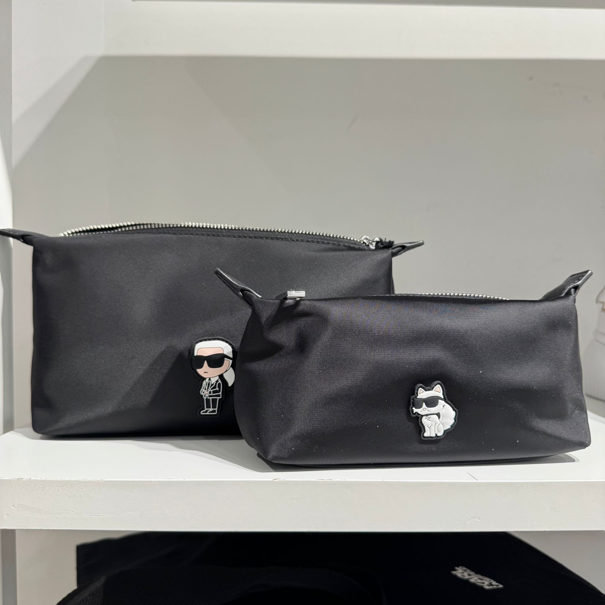 UK-GGG0304-317 (A18)