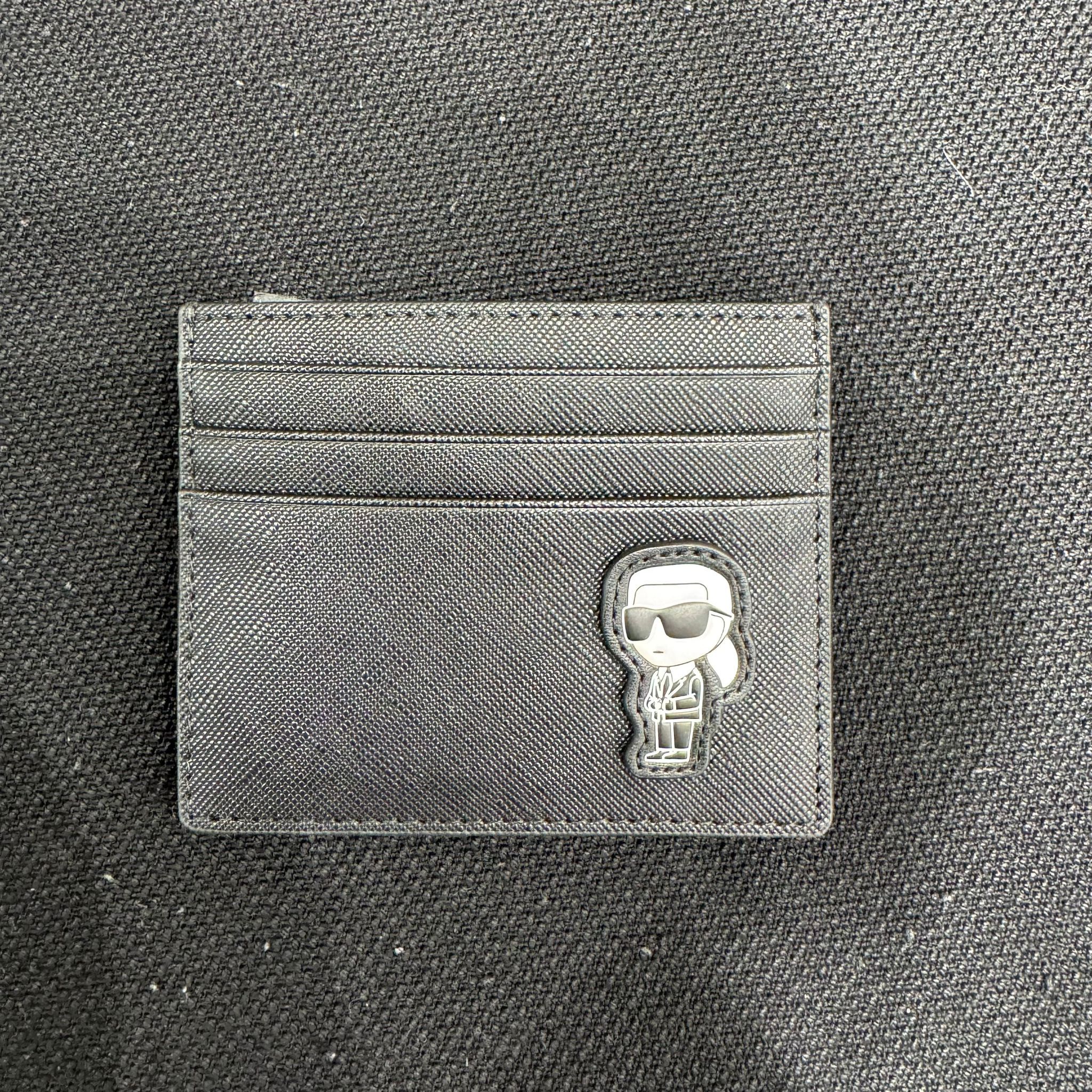 UK-GGG0304-319 (A20)