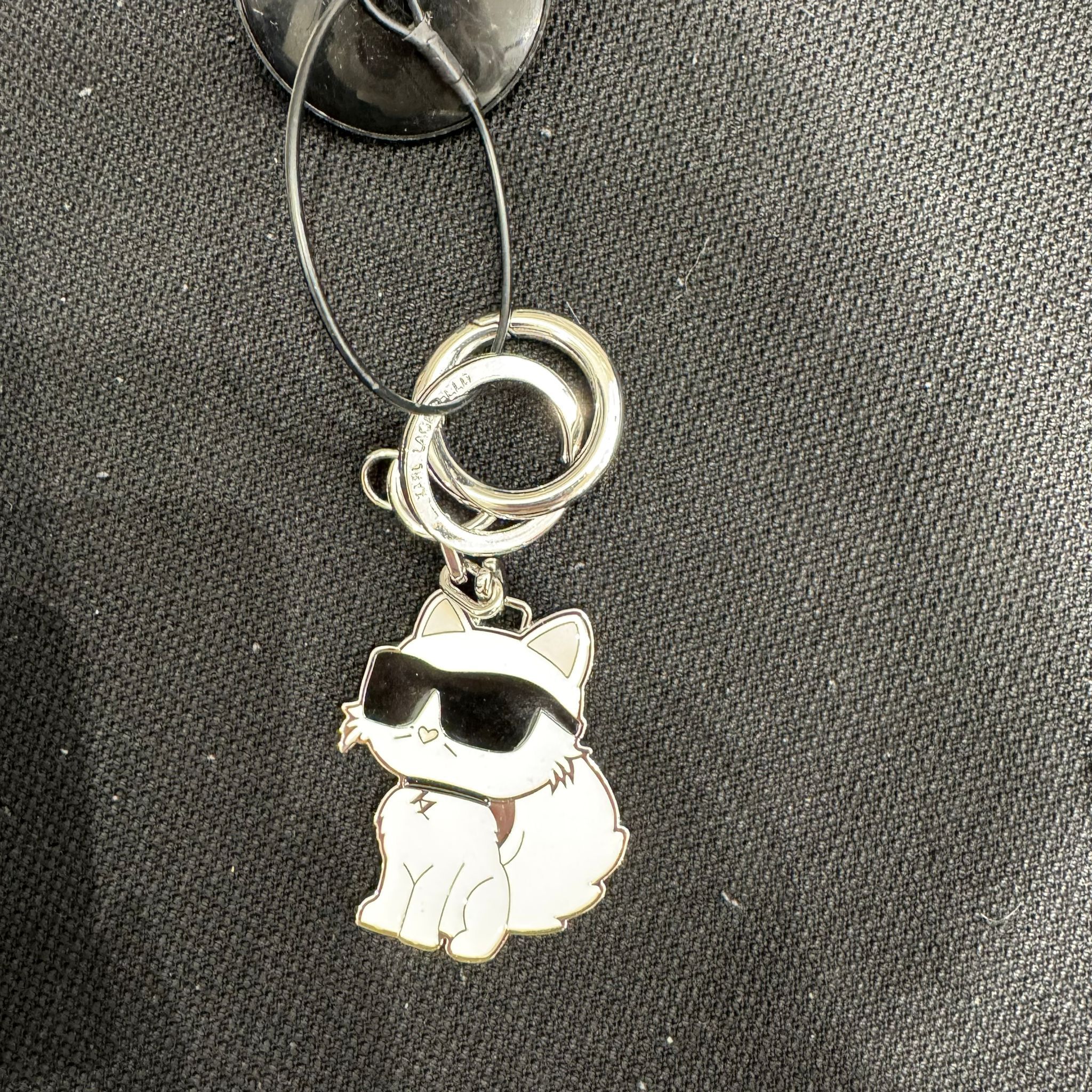 UK-GGG0304-322 (A23)