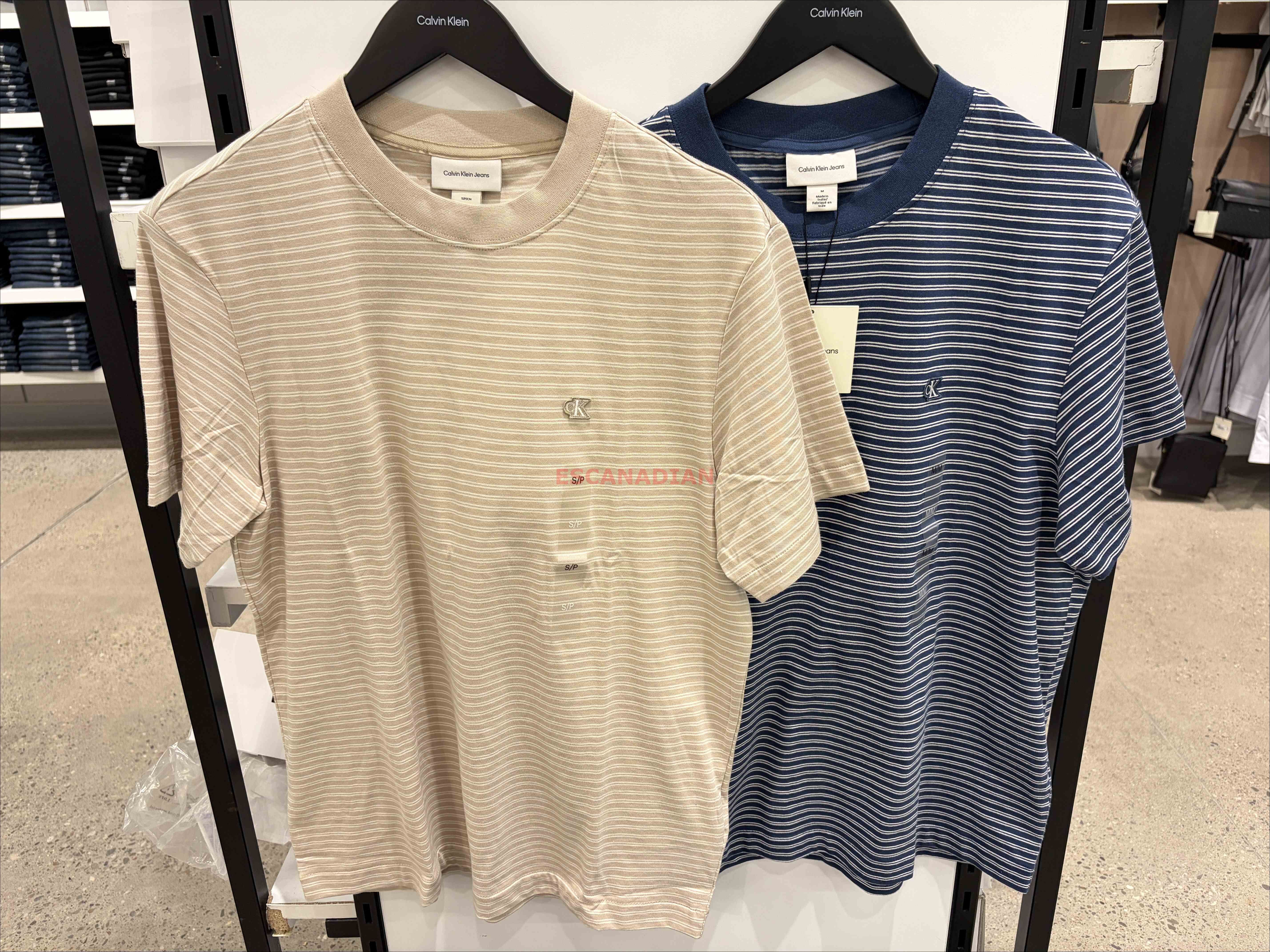 CK 男大人 經典小標 橫條紋 小厚磅 短TEE (2色)