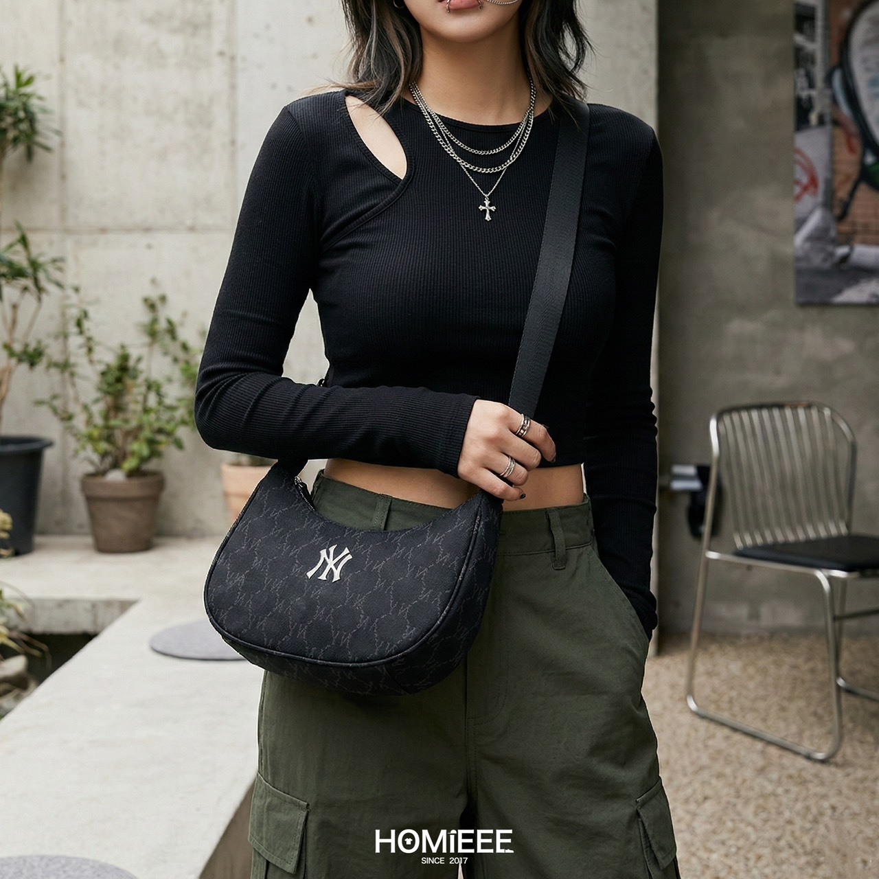 MLB Monogram Denim Hobo Bag 單肩包 側背包 黑色 深藍 [3ABQMV45]