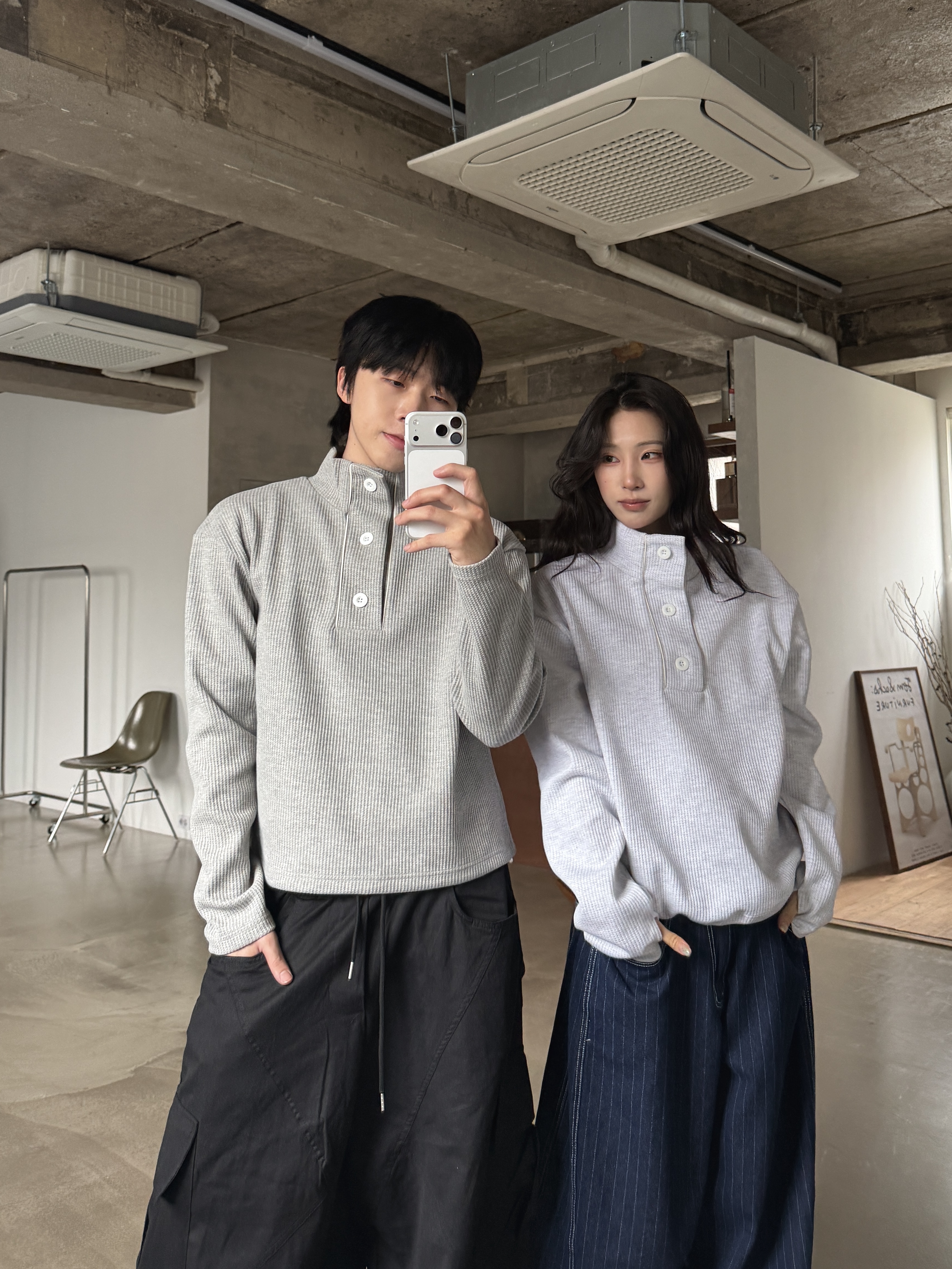 鈕扣高領 華夫格寬鬆短版長袖上衣