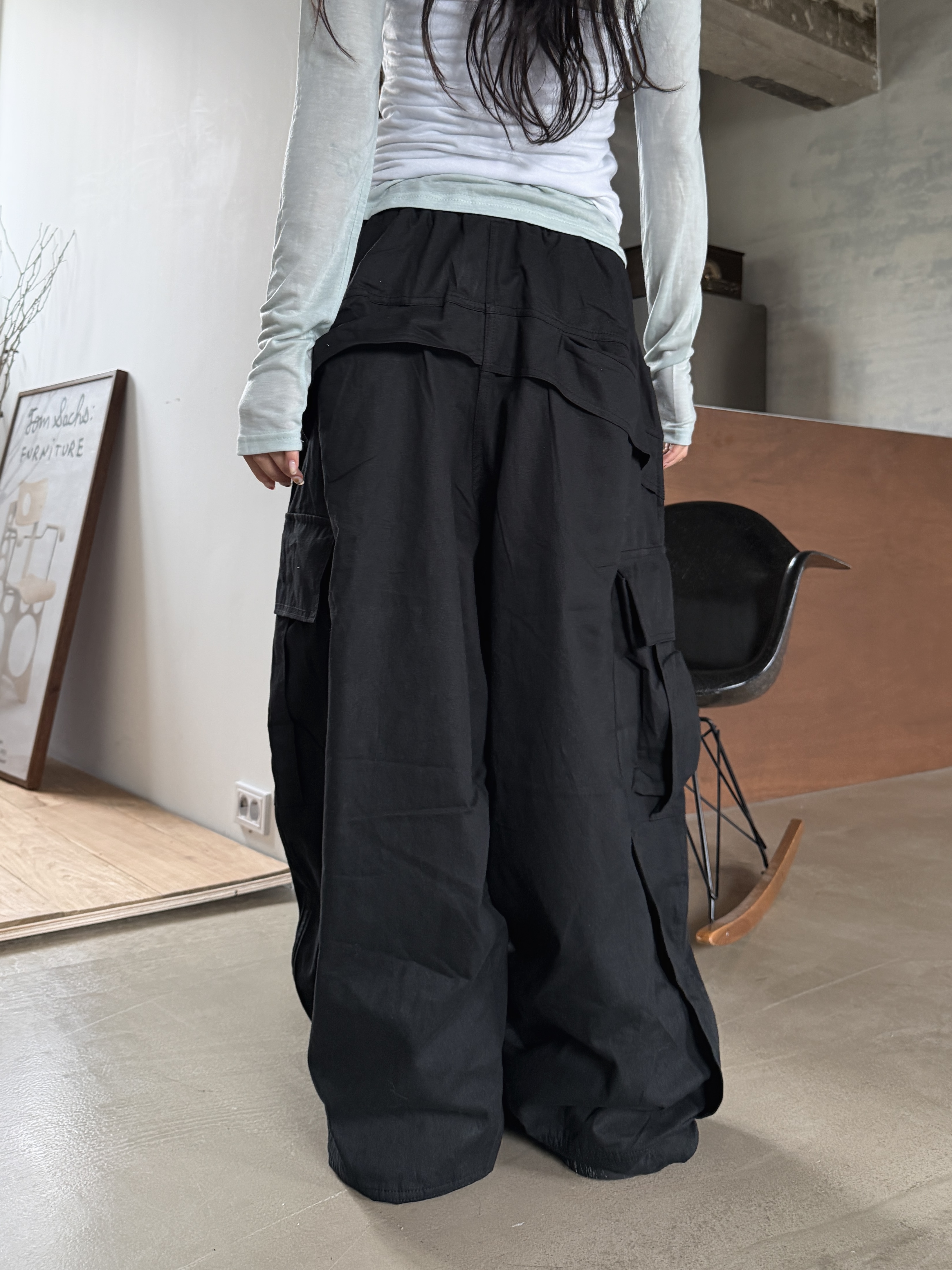 層次口袋 輕量寬鬆尼龍工作褲