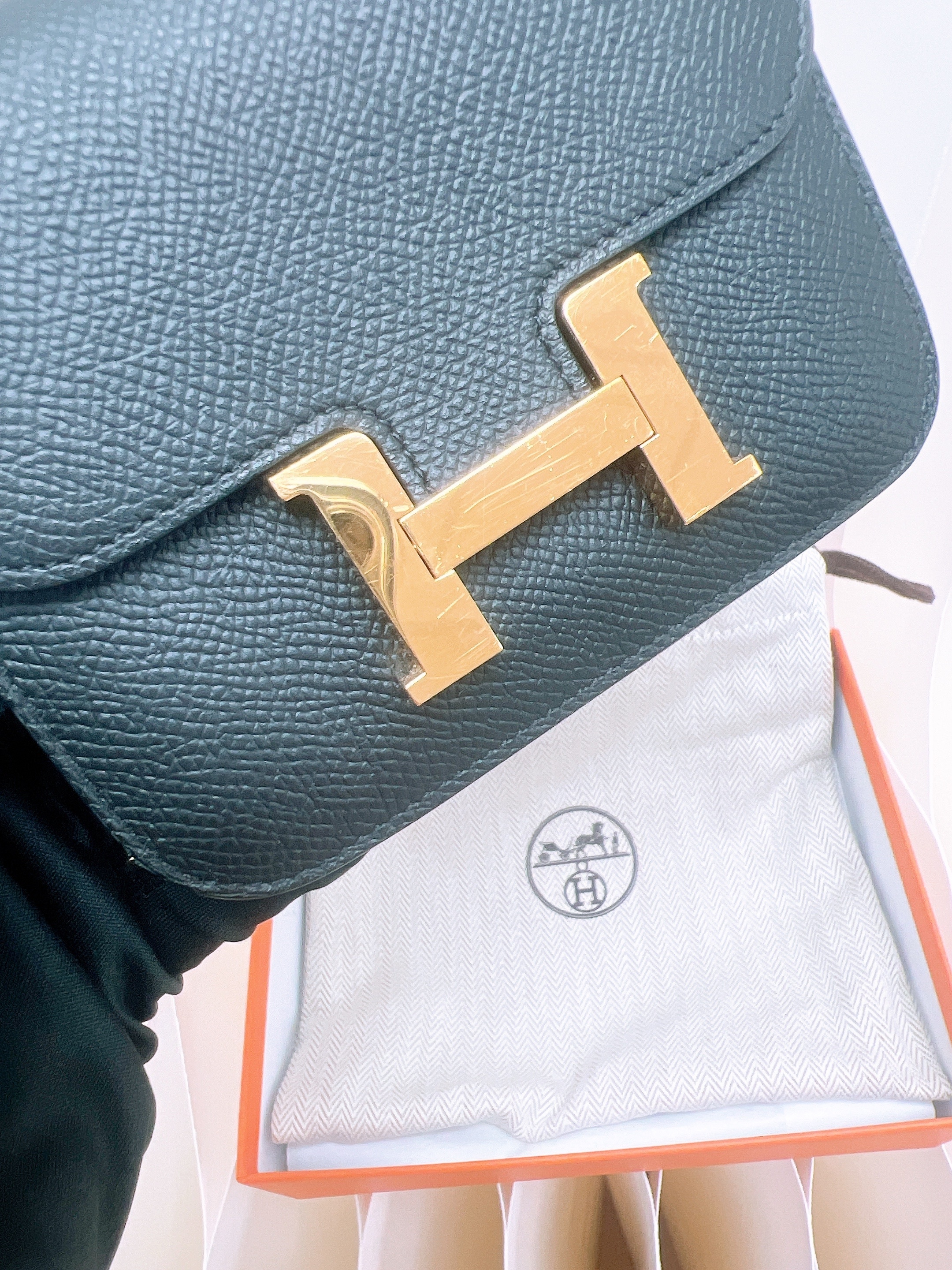 Hermes constance slim (black GHW/ stamp W)