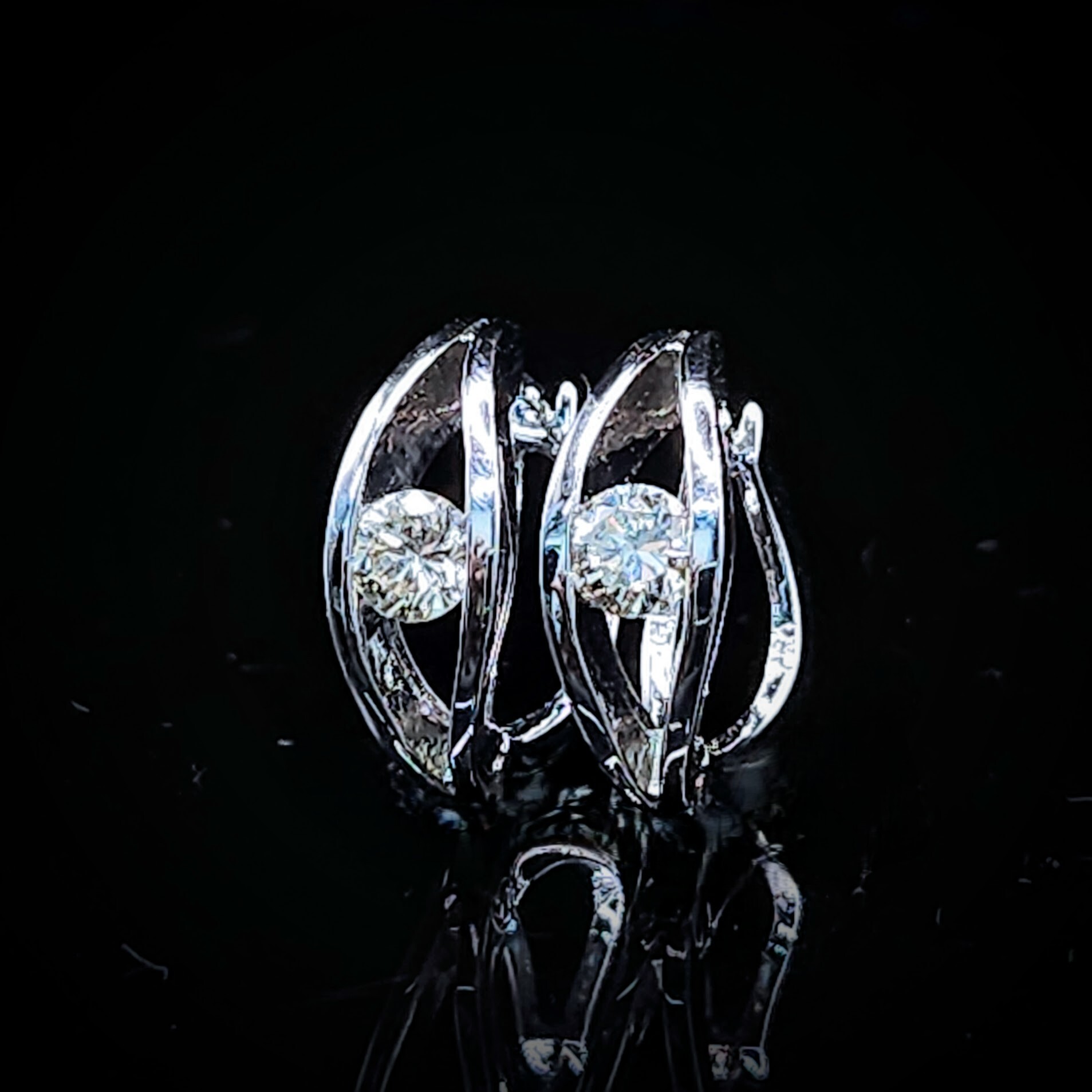 全新18K白金【主石41份鑽石】圈耳環