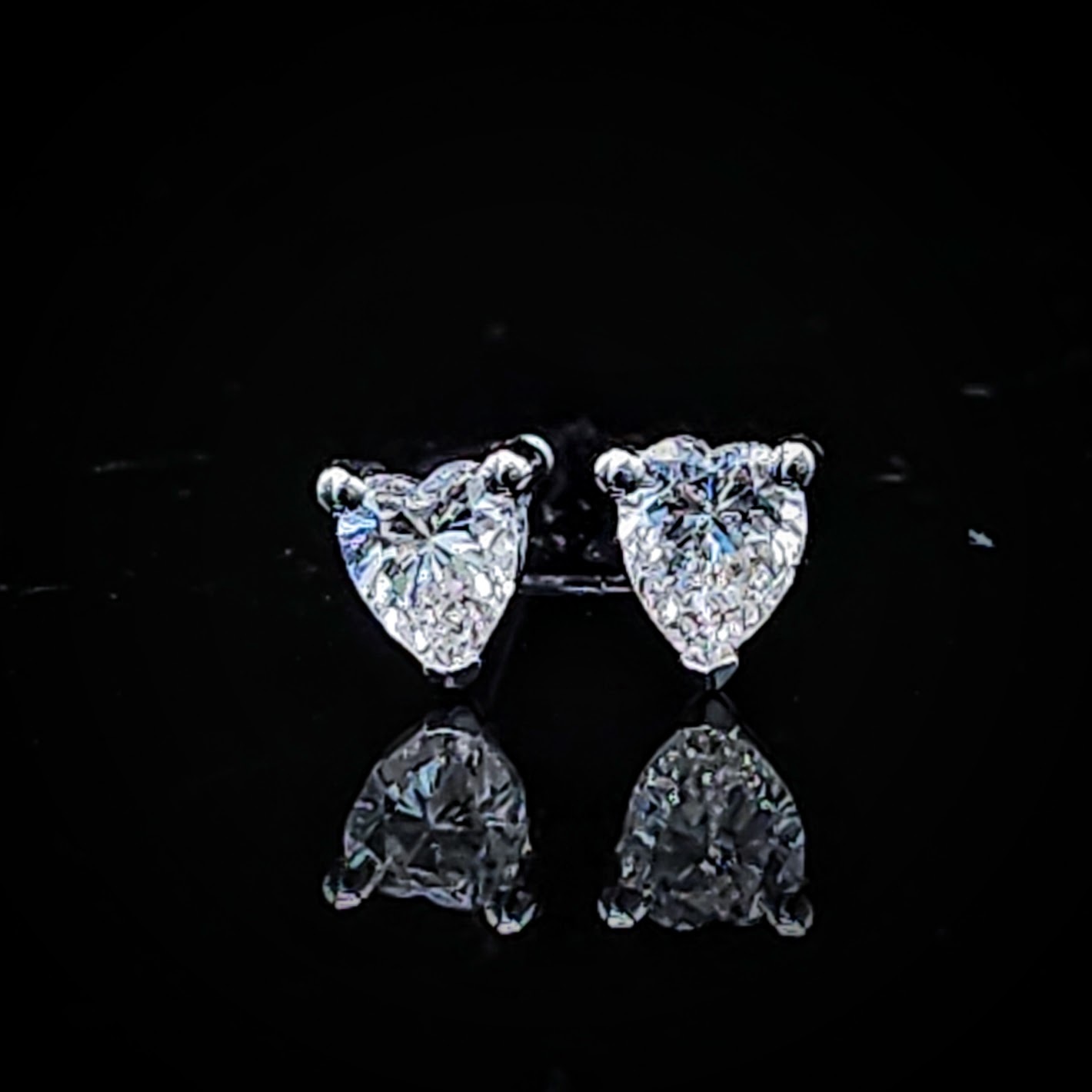 全新18K白金【主石35份心形鑽石】耳環