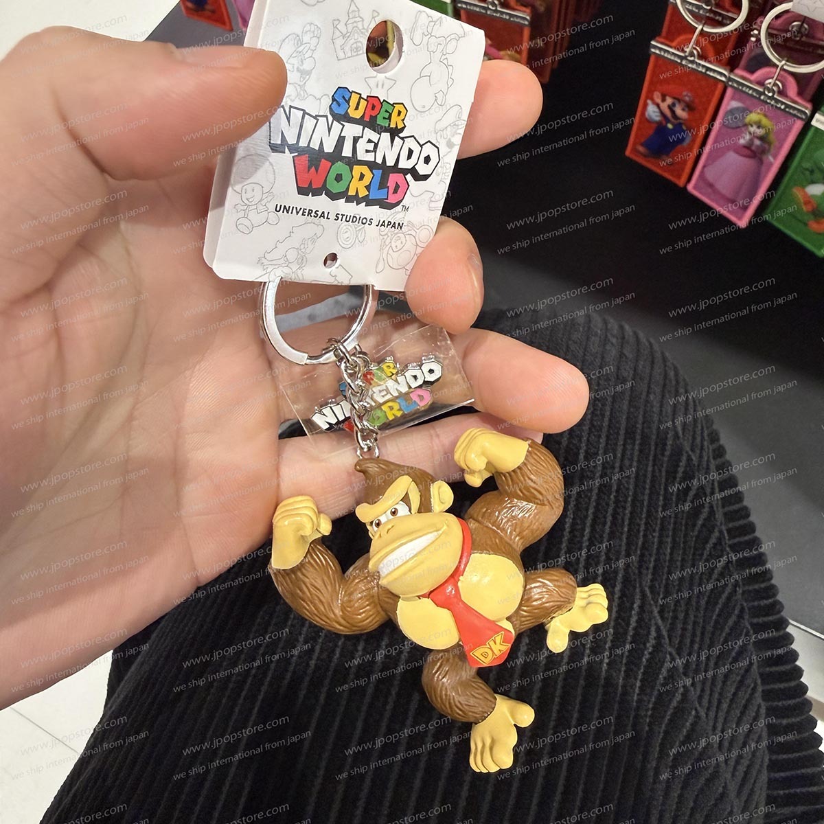 【USJ限定】 MARIO NINTENDO DONKEY KONG KEYCHAIN 2