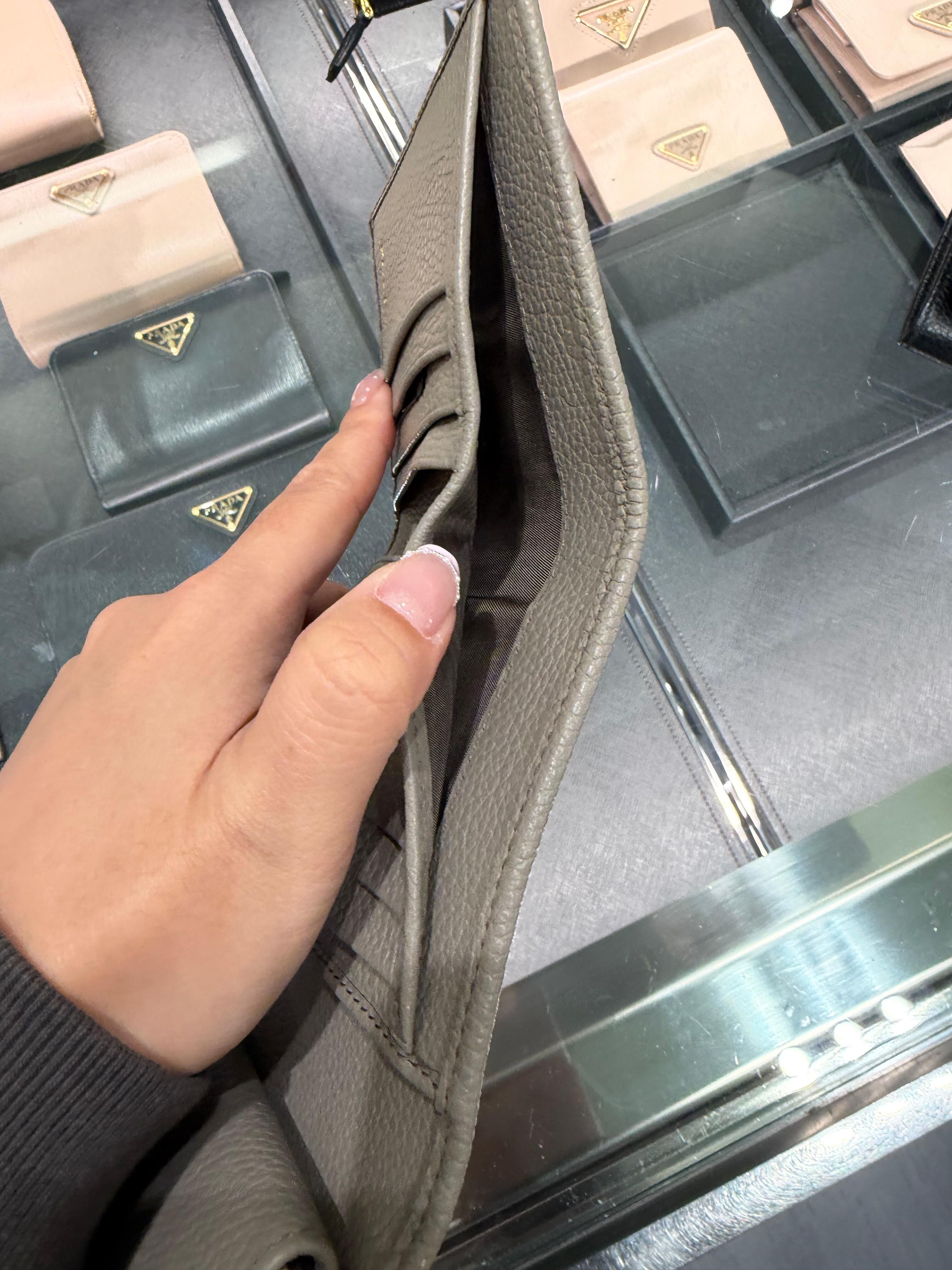 【預購】PRADA H030455 三折銀包