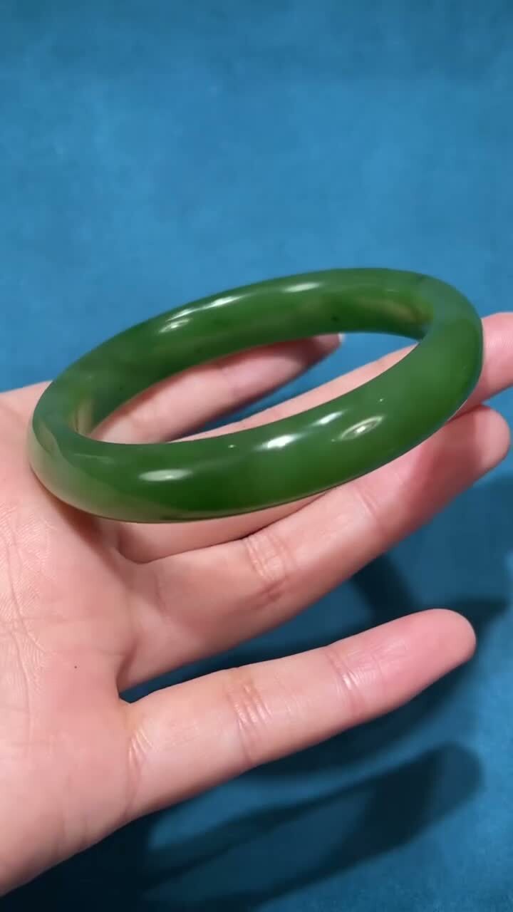 和田玉碧玉冰陽綠手鐲,天然和田玉軟玉