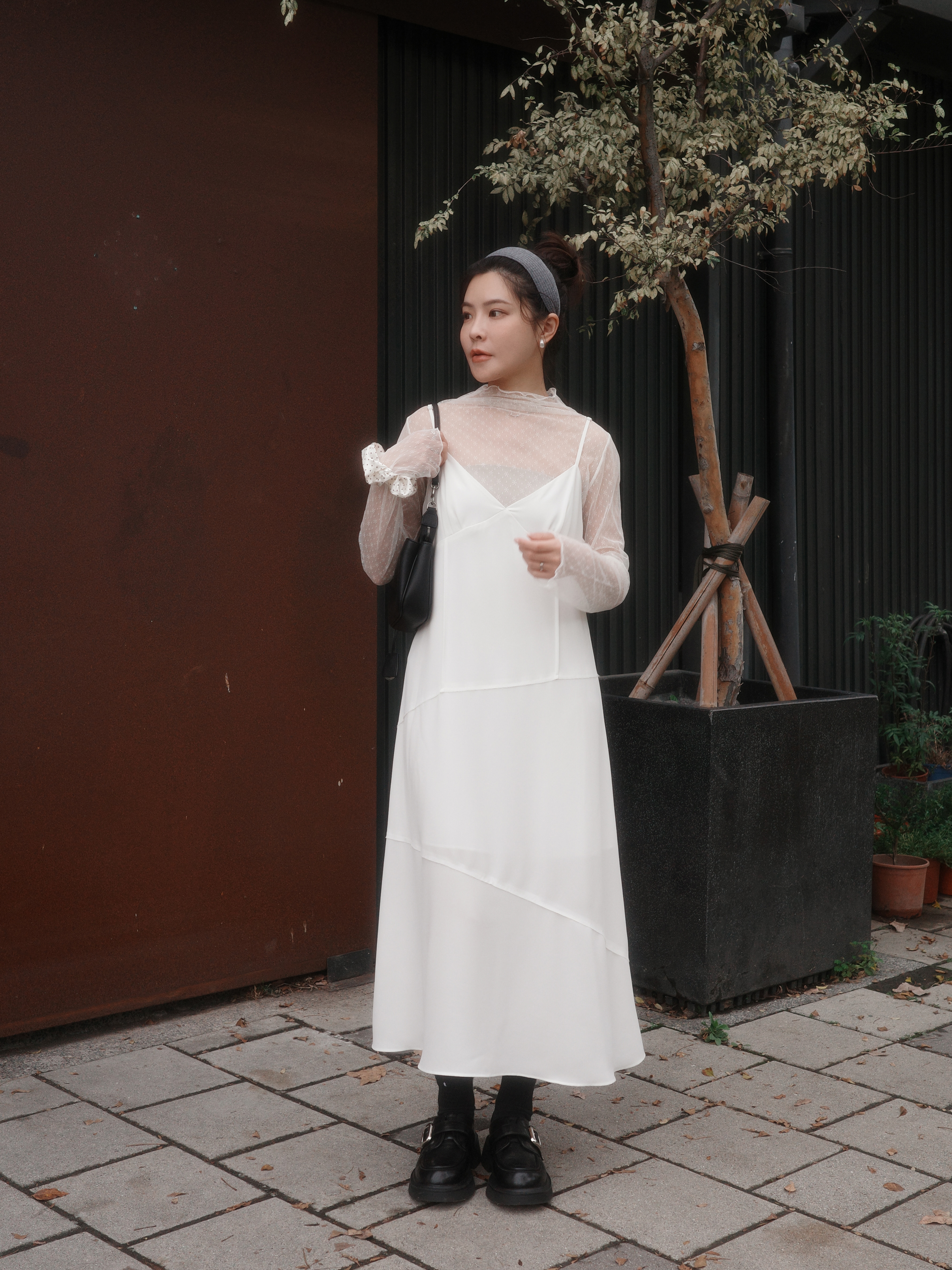 層次感仙氣穿搭組：仙氣小花透膚上衣*1＋氣質飄逸仙仙雪紡長洋*1(現省140元)