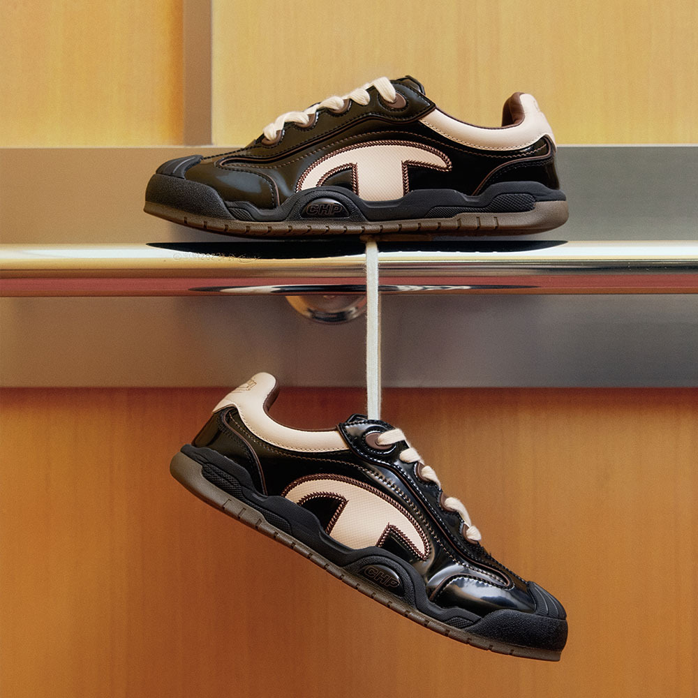 女款-Crown Street 撞色亮面休閒冠貝鞋-黑/奶白（U6AFCTW16-U1）