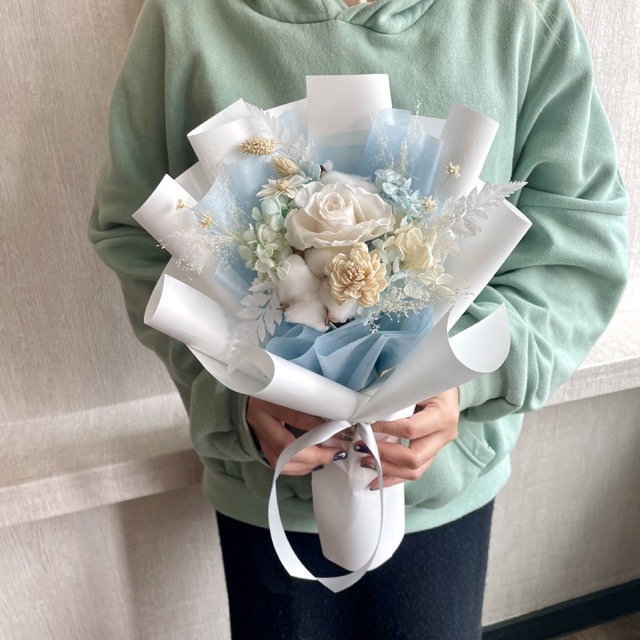 白色戀人White Love・永生玫瑰花束・現貨・附提袋・可宅配（外縣市限本島)