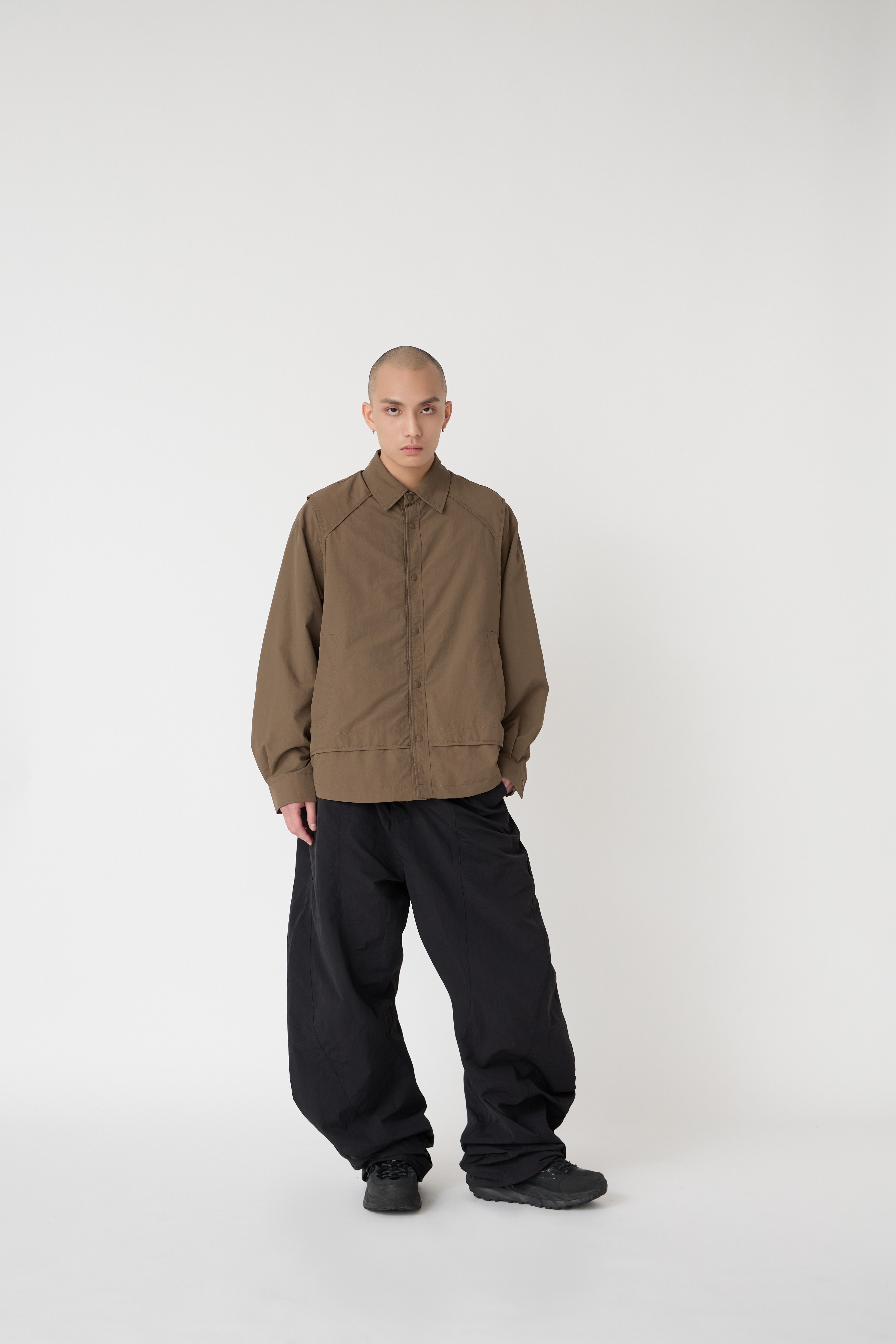 NOIR 抗撕裂拼接襯衫式外套