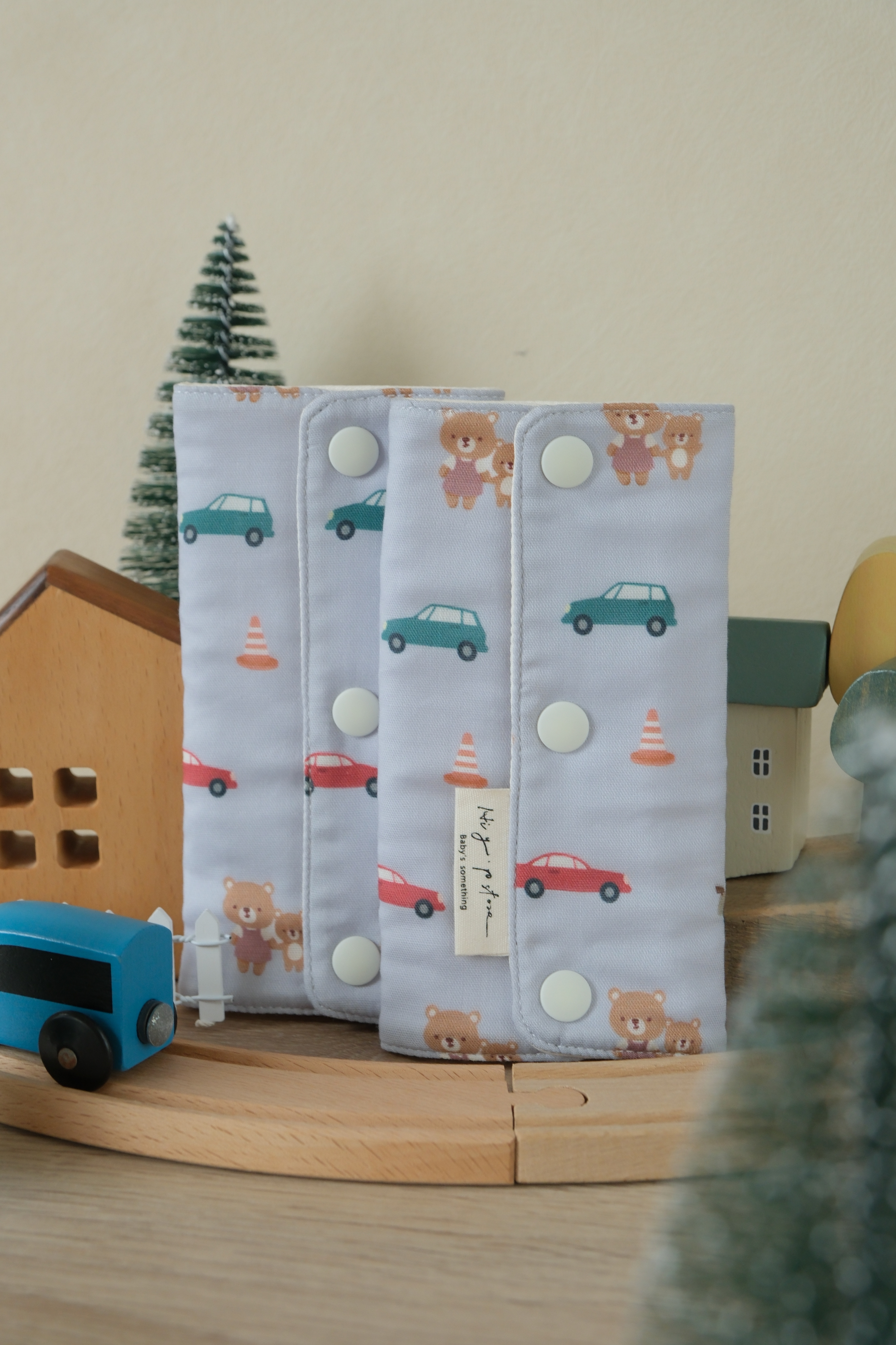 Hi Y.P store-揹巾口水套-獨家設計款-汽車小熊