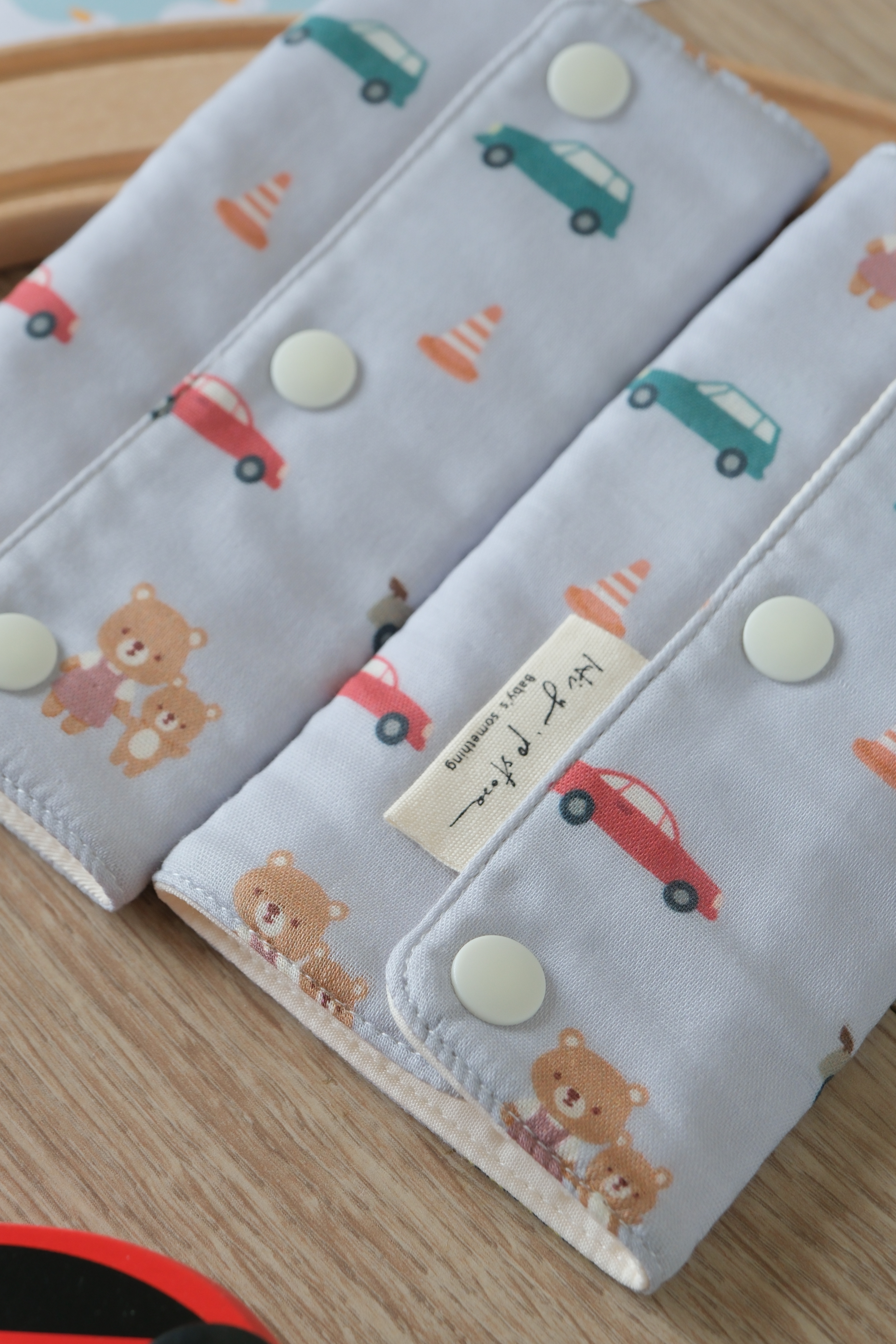 Hi Y.P store-揹巾口水套-獨家設計款-汽車小熊