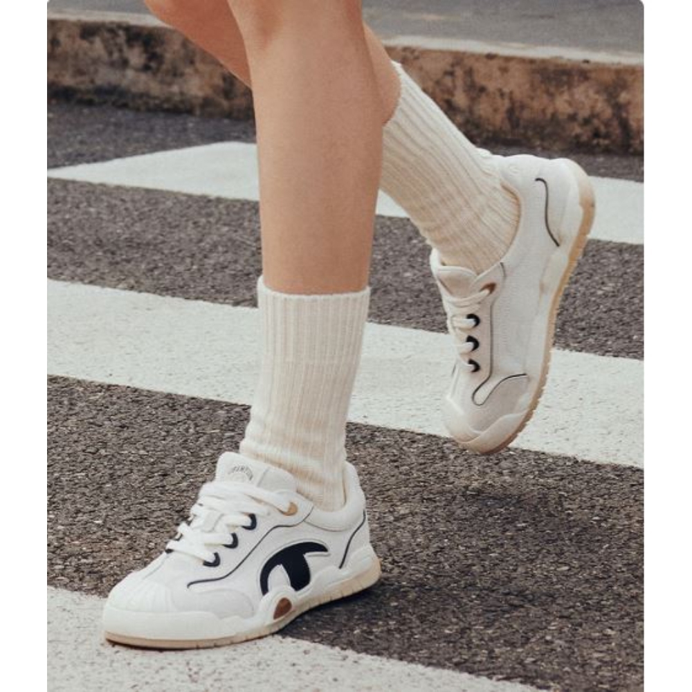 女款-Crown Street 撞色休閒冠貝鞋-奶白/黑（U6AFCTW16-U3）