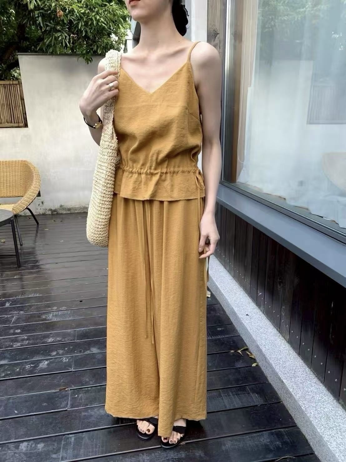 818 度假感套裝（兩側抽繩細肩背心+直筒闊腿褲）