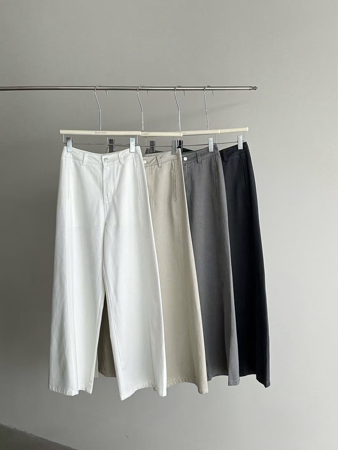 725 簡約天絲直筒休閒長褲