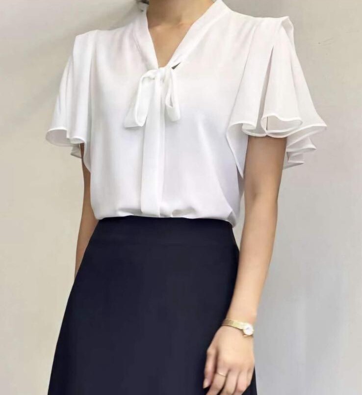 CL11 胸41 長23 $299 (一口價)