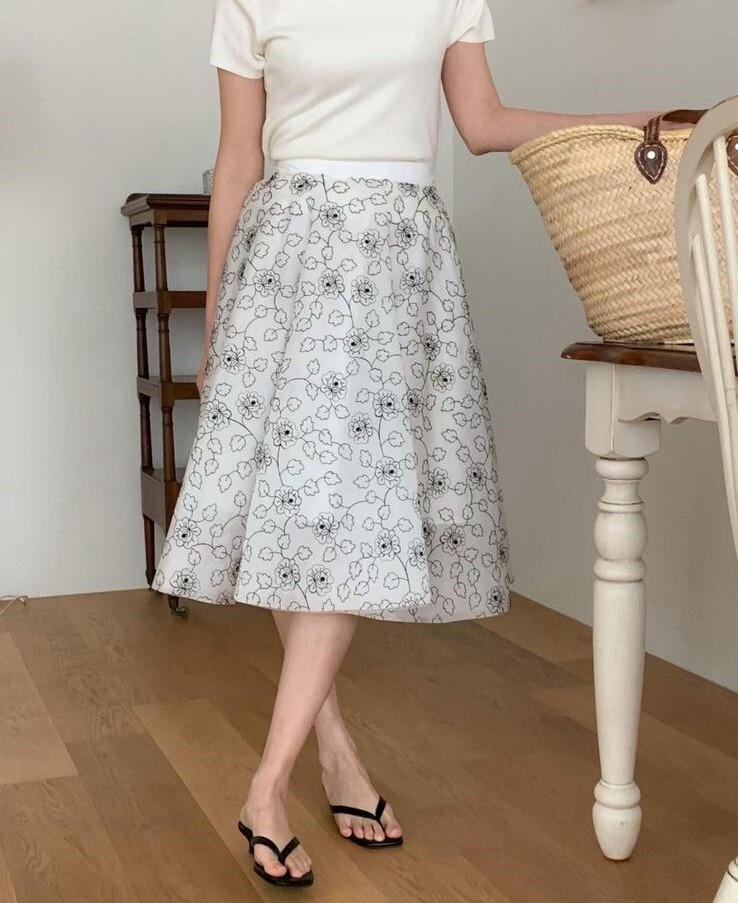 RS03 腰 26-32 HIP 50 長 27$529 (一口價)