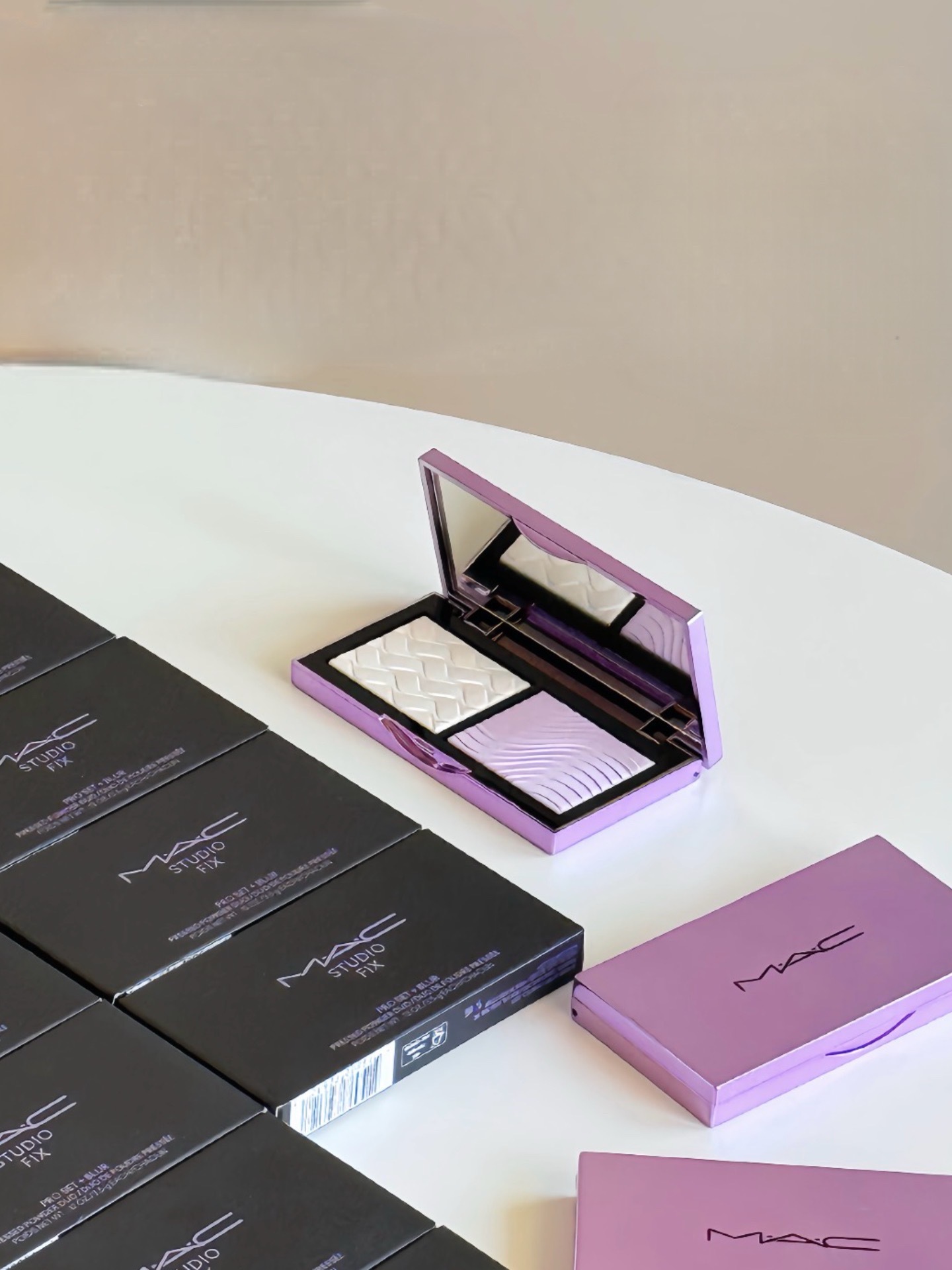 M.A.C 口袋雙色濾鏡蜜粉餅#紫白餅 3.5g+3.5g 蔡依林愛用款
