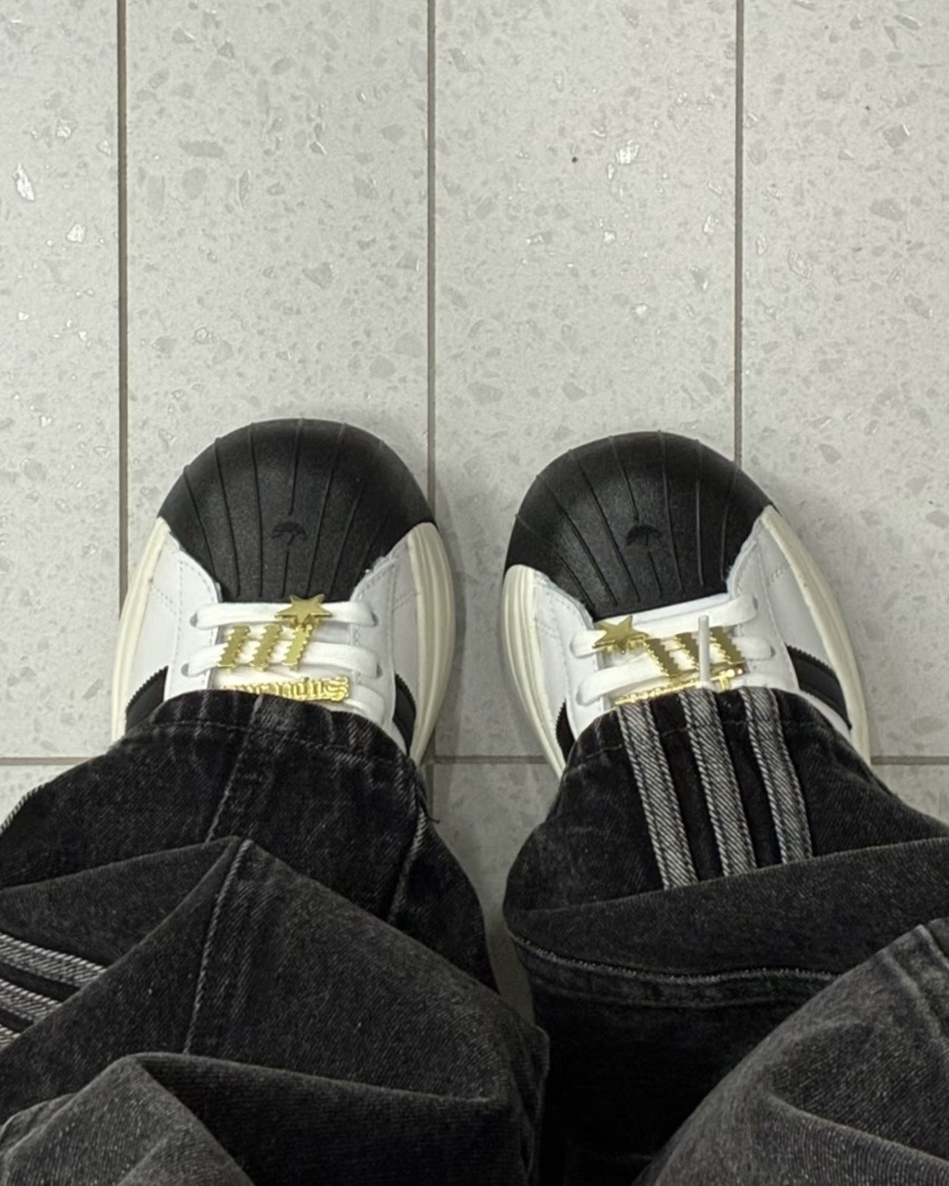 ADIDAS SUPERSTAR BOLD 貝殼頭 金標 厚底 增高 老爹鞋 愛迪達 三葉草 奶油白黑 女鞋 JR9895 / 調貨