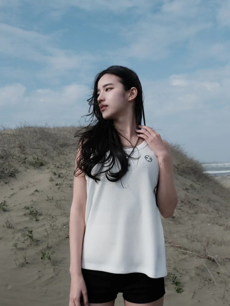 Orphans Club 華夫格 大房子 Logo 背心