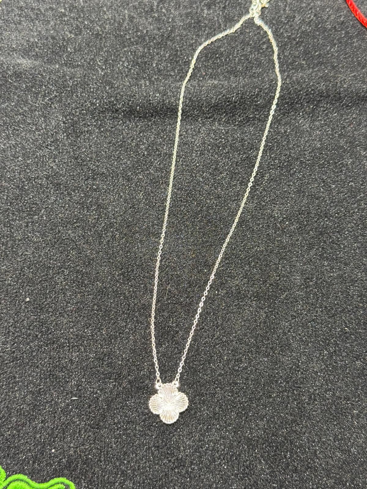 (6802) 四葉草頸鏈