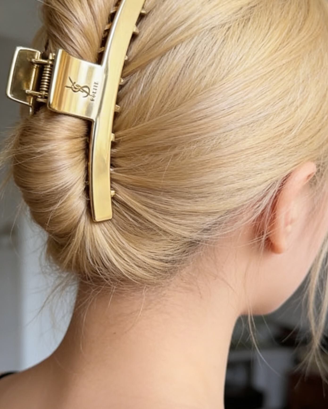 YSL贈品金屬鯊魚大髮夾