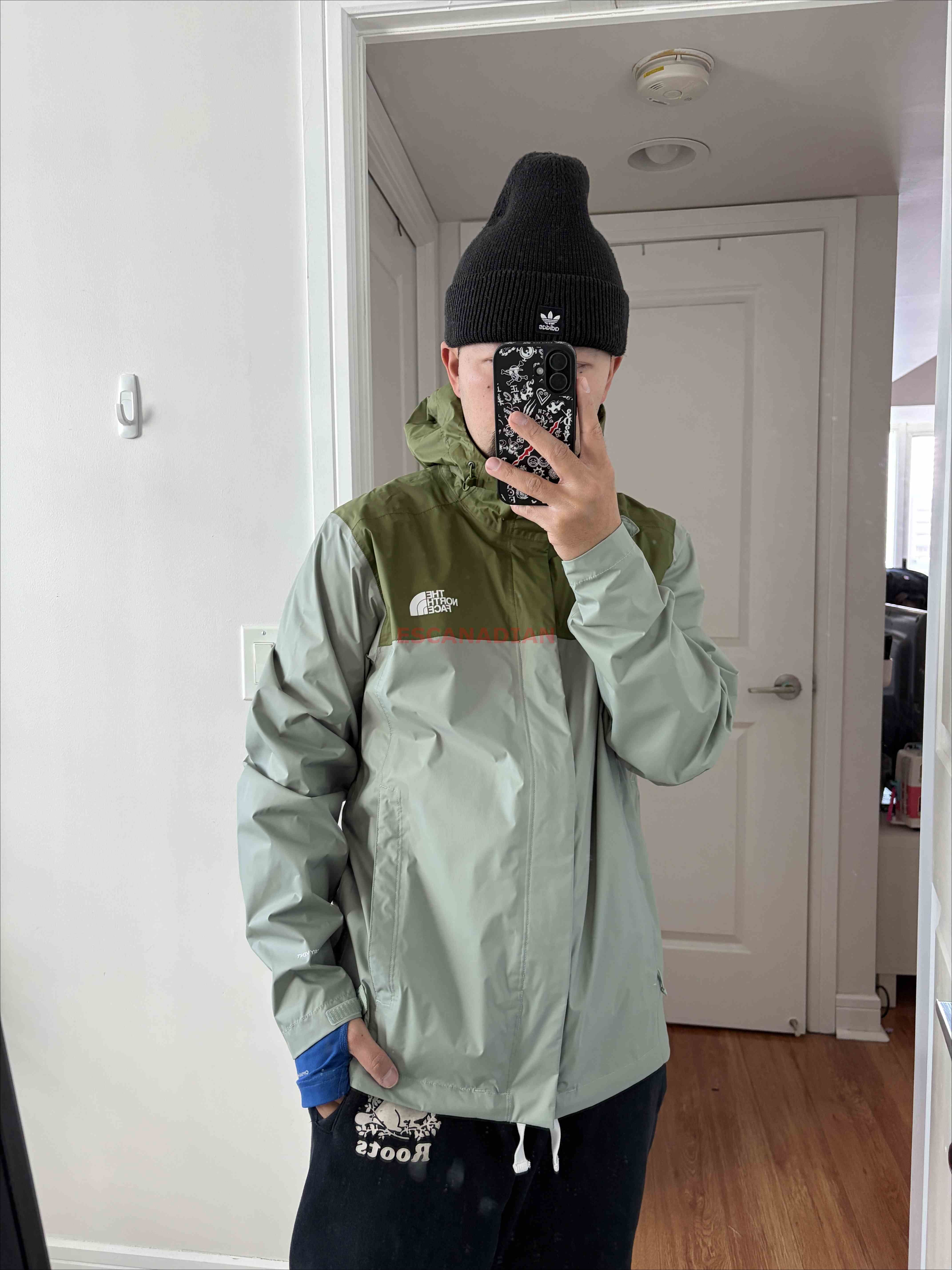 THE NORTH FACE 男大人 Dryvent面料 多功能 高係數防水 防風 可收納 連帽 風衣外套 (2色)