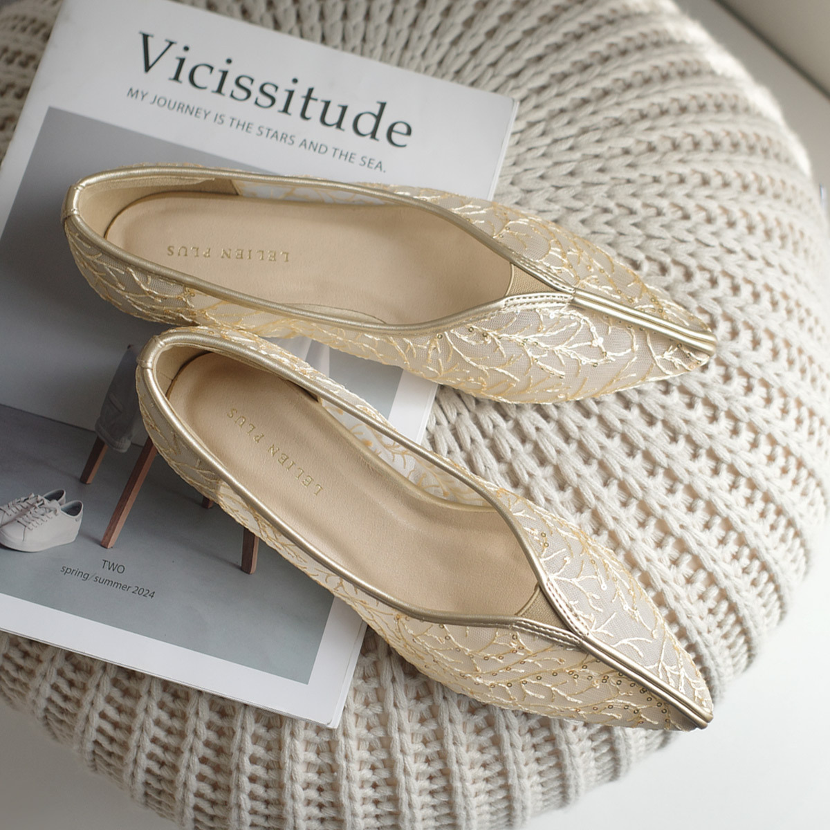 隱隱若現 尖頭V型剪裁薄紗網面平底鞋【SY027】