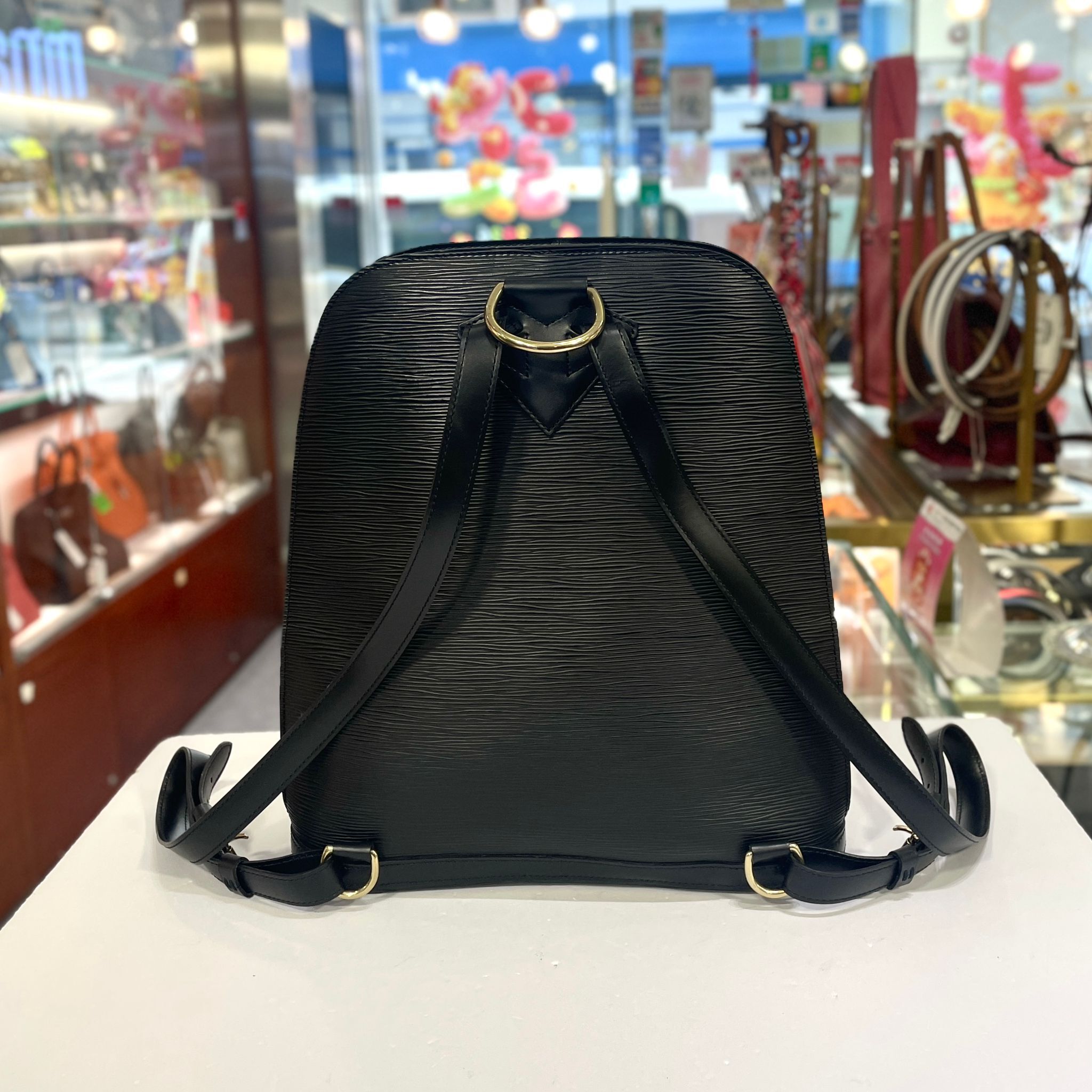 98%NEW二手LV背包, M52292, 黑色EPI, COBRAN,  BACKPACK, LV樹紋皮包包, 中古款 #香榭站正品