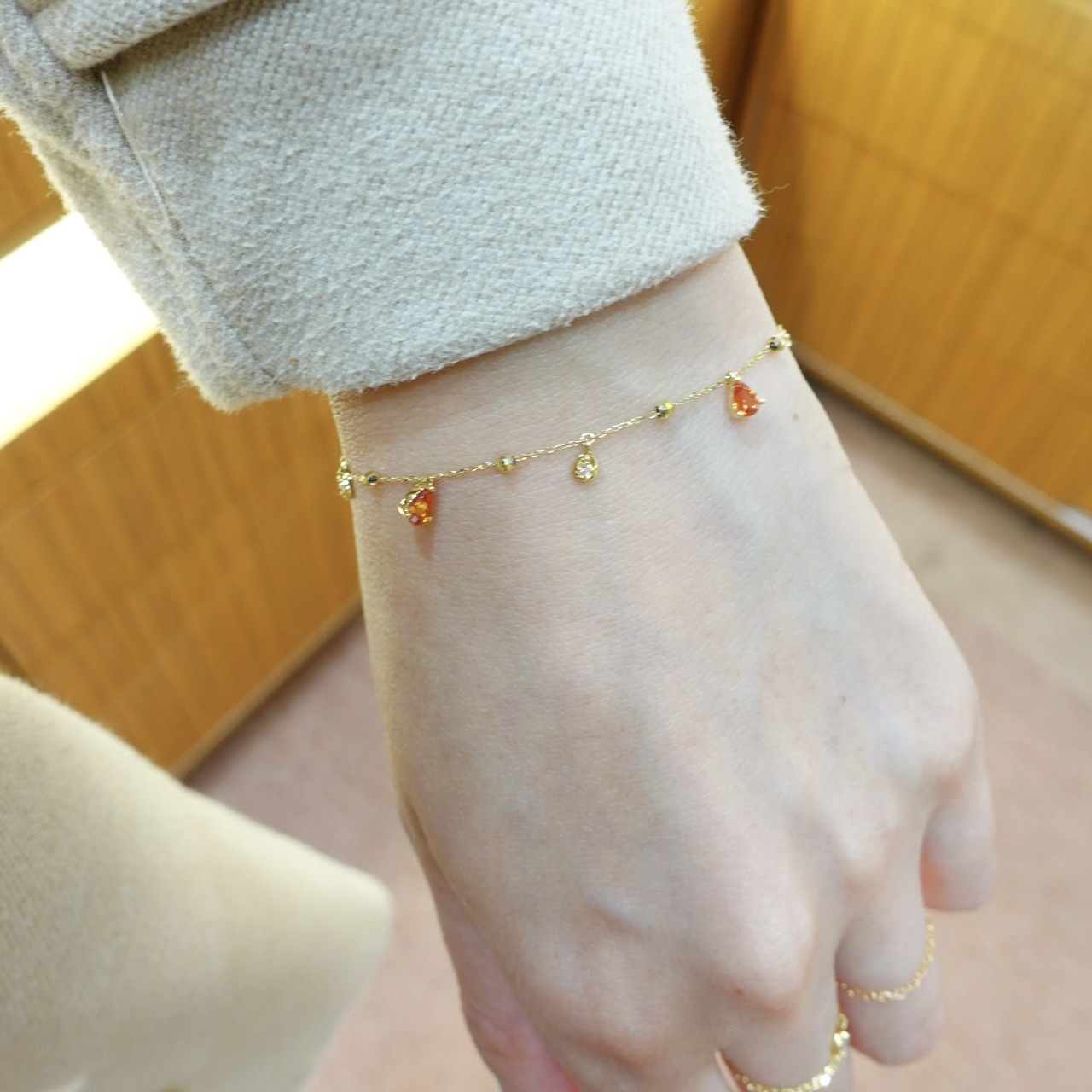 18K Gold Orange Sapphires Bracelet Setting with Diamonds