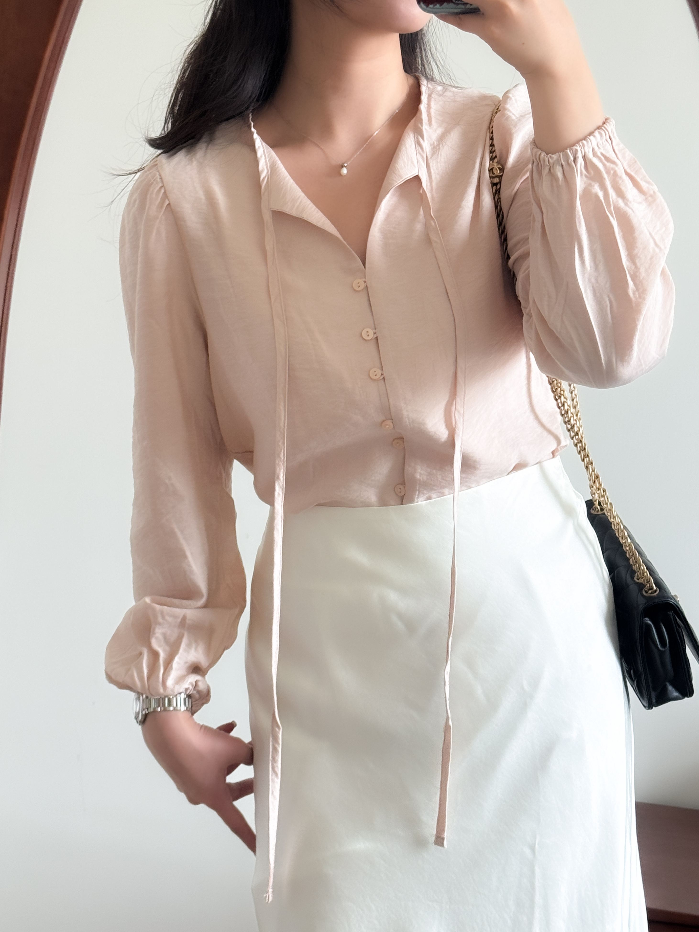 性價比高//上班人必入簡約blouse