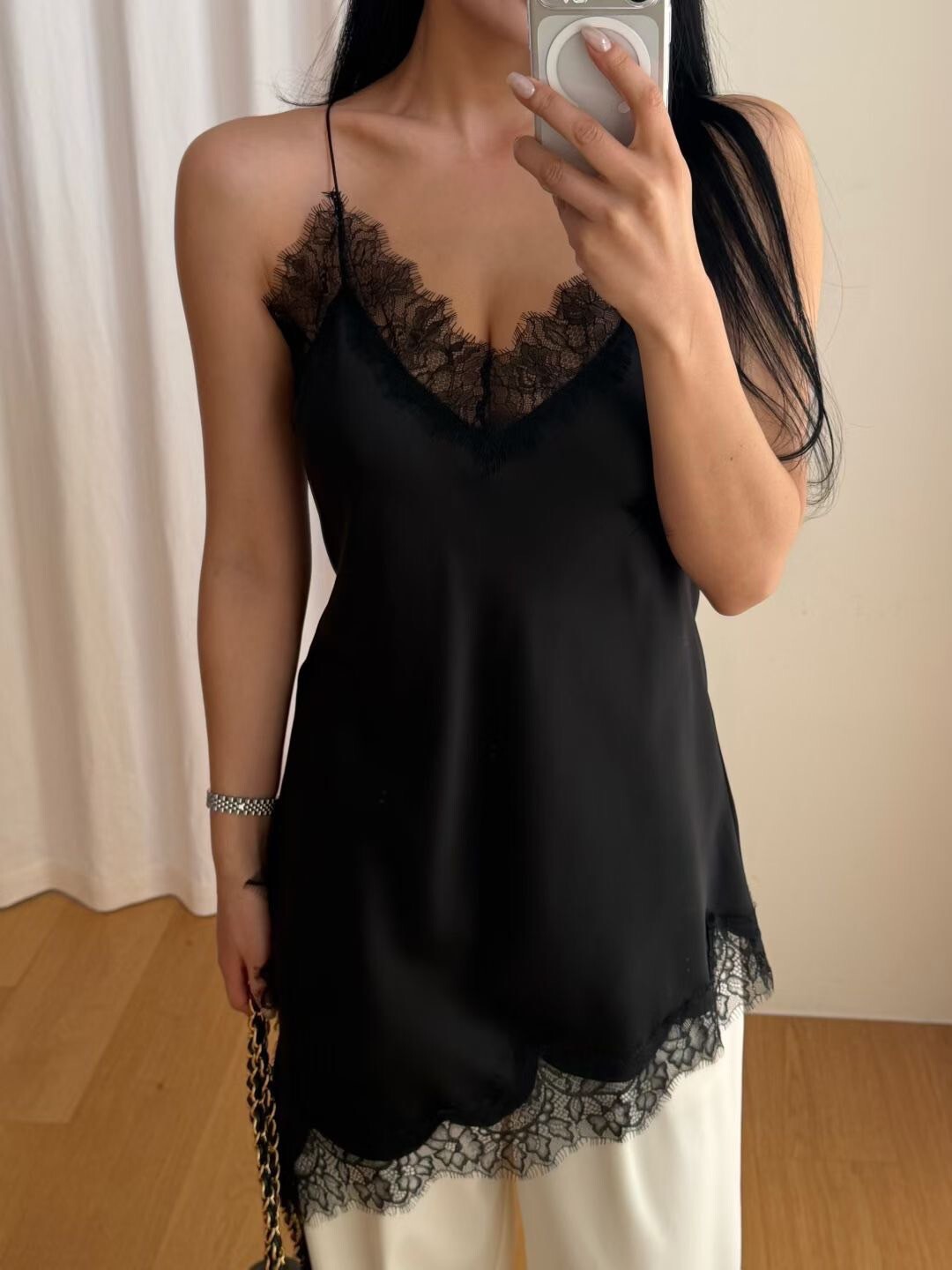 睫毛蕾絲滾邊斜切感細肩帶長版背心 / 2色