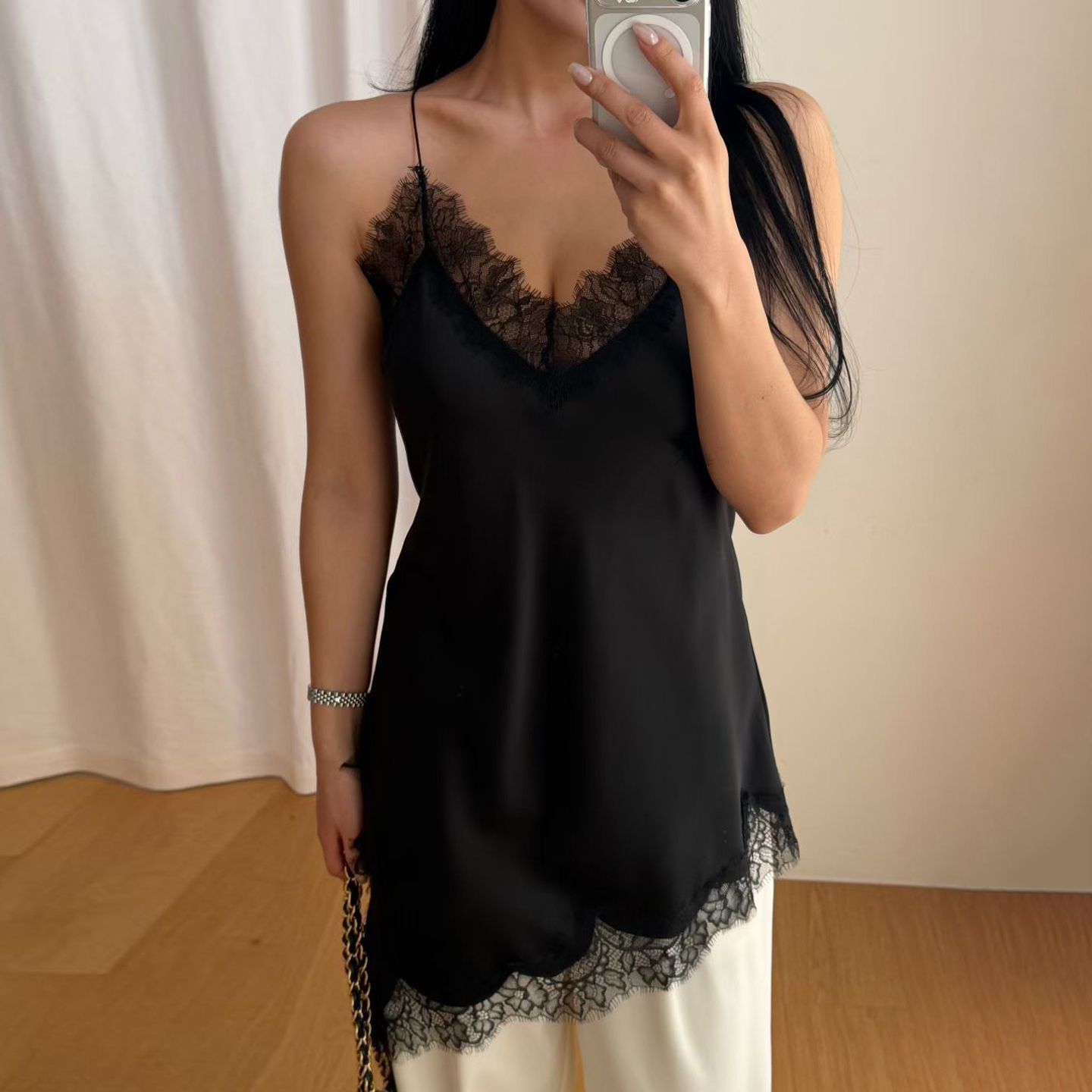 睫毛蕾絲滾邊斜切感細肩帶長版背心 / 2色