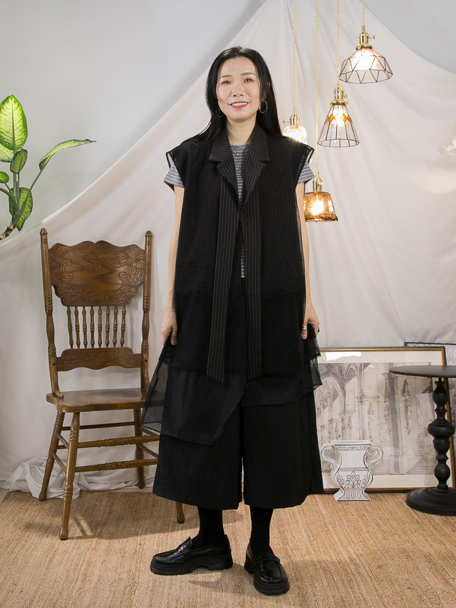 全開胸扣鈕．直紋扯布料 拼 網布 背心外套 (有厘布)