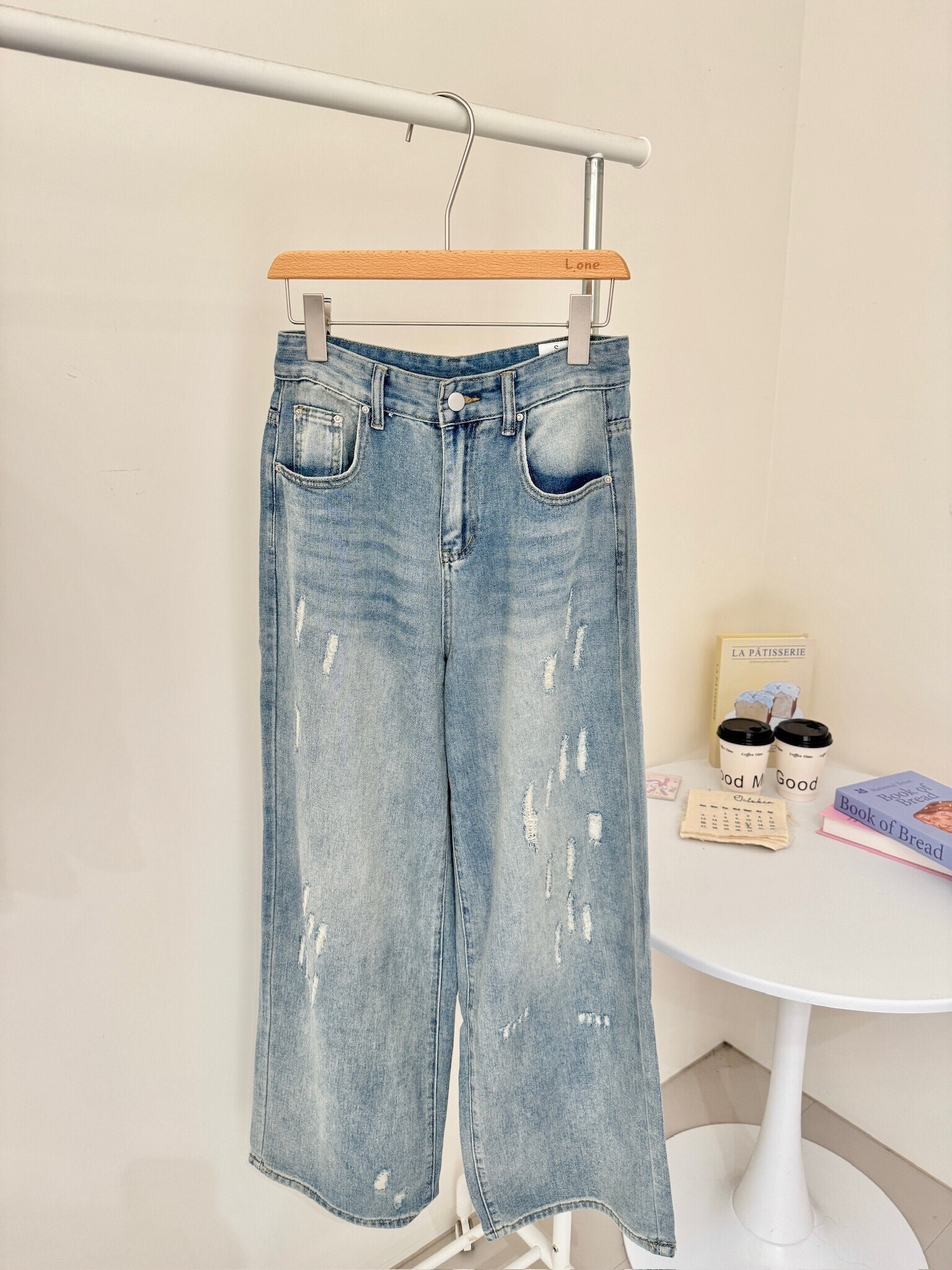 刷破直筒寬牛仔