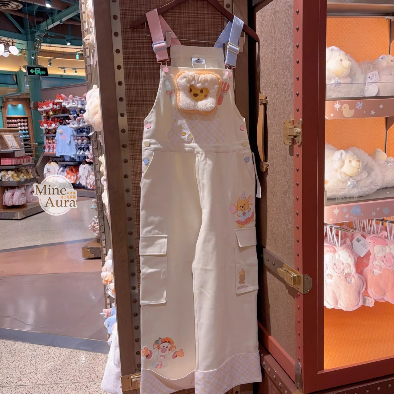 2026 小熊維尼和朋友們 春日野餐系列 小熊維尼 Winnie the Pooh 成人 連身 吊帶褲 褲子 -上海迪士尼樂園