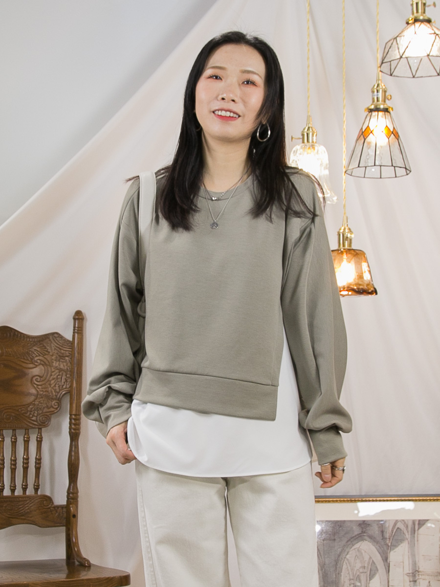 內滑滑料．拼色 雙面料 假兩件TOP